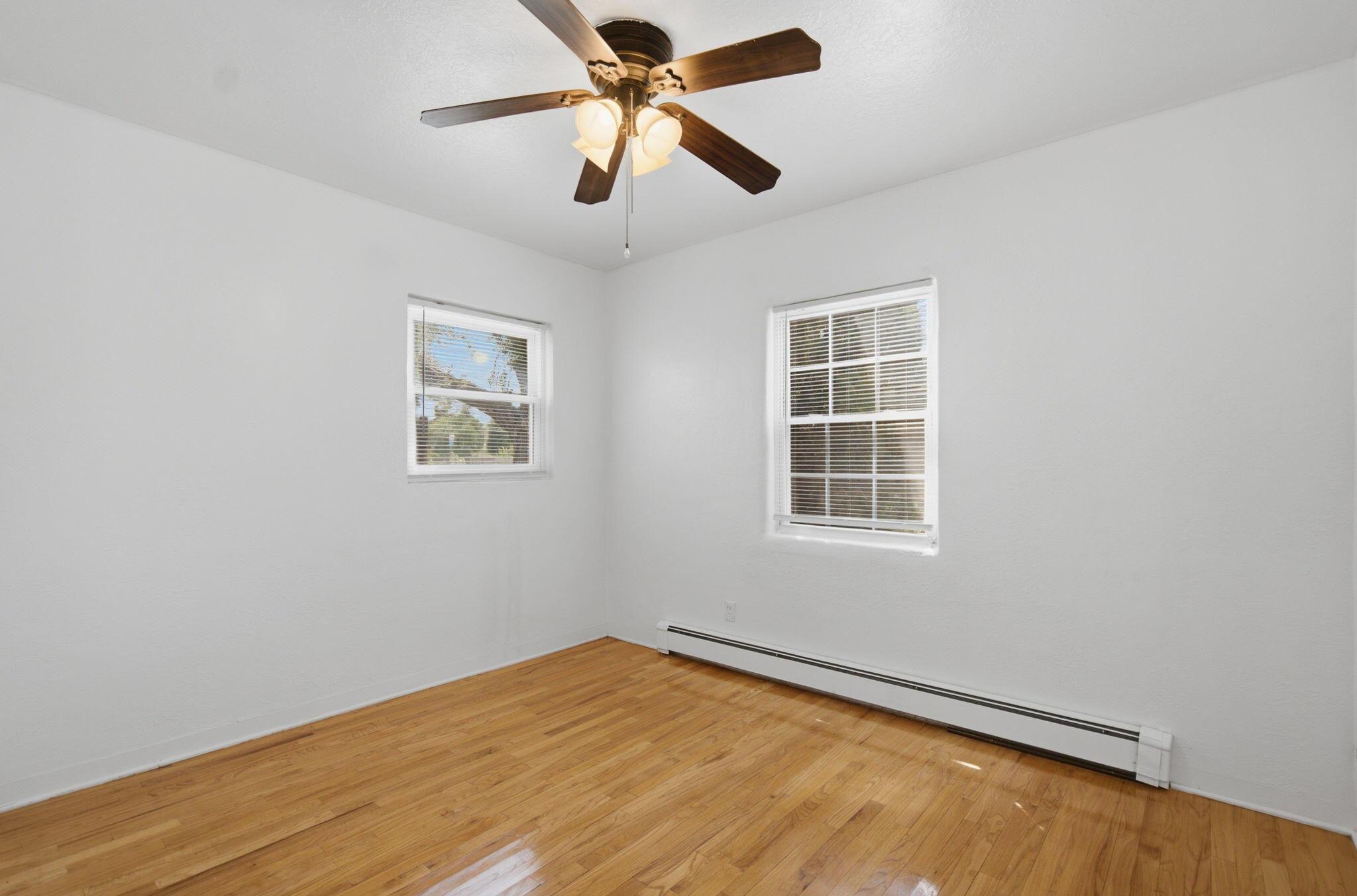 Photo 9 — 414 Carlisle Boulevard SE