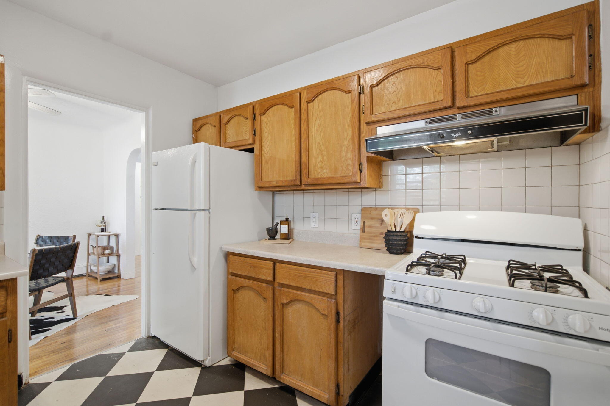 Photo 18 — 414 Carlisle Boulevard SE