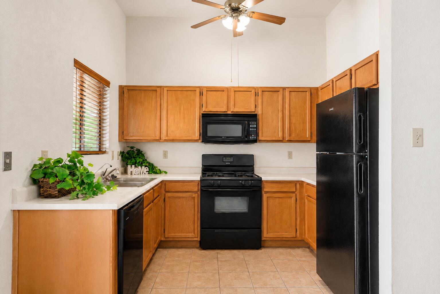 Photo 18 — 7728 San Augustine Street NW