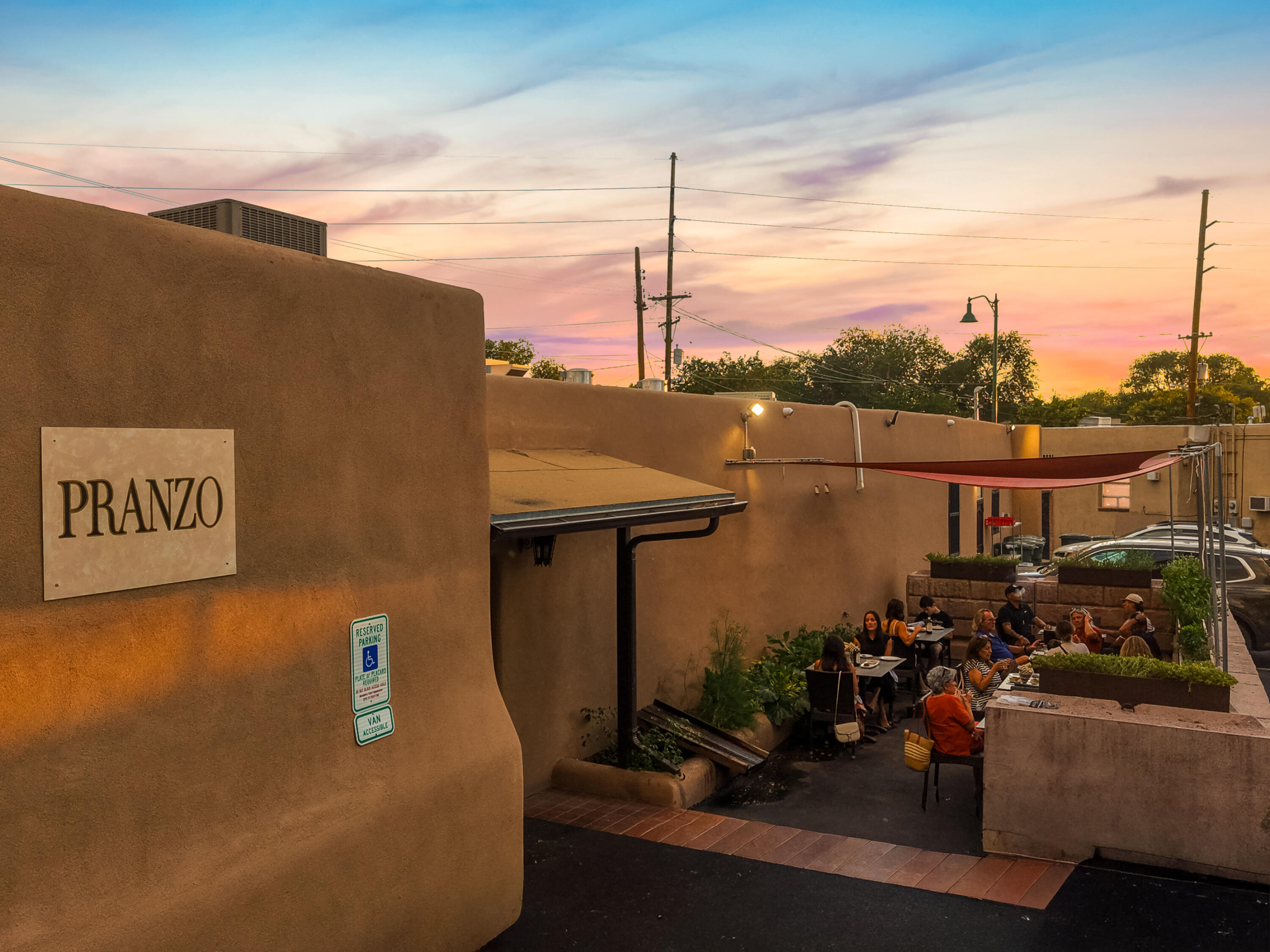321 Johnson St., Santa Fe, NM 87501