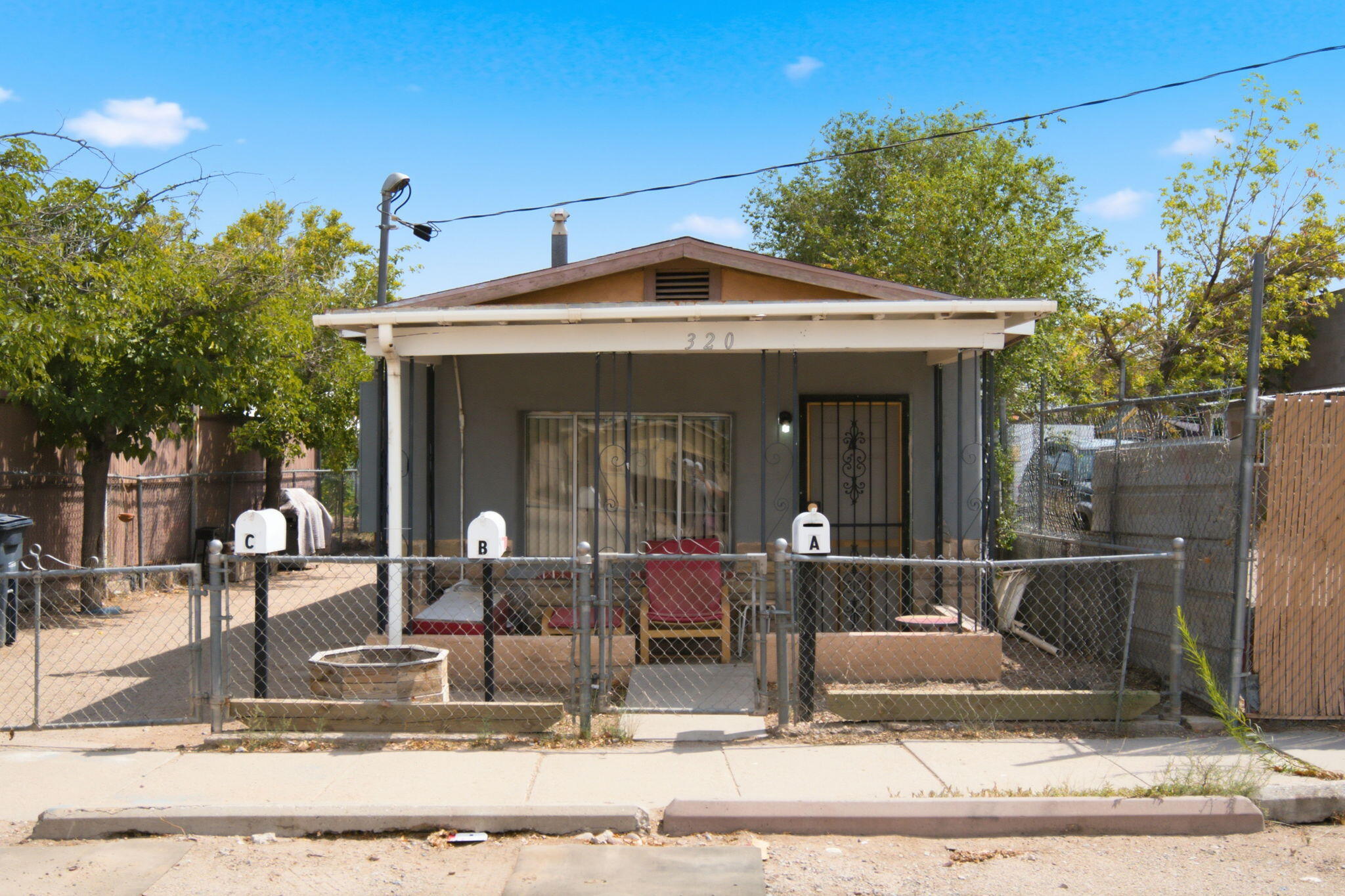 320 Rosemont Avenue NE, Albuquerque, NM 87102