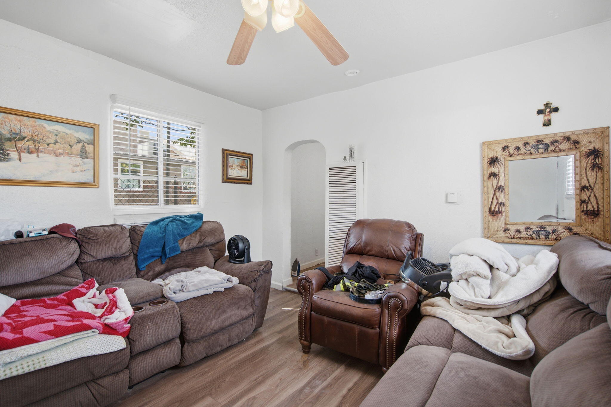 Photo 17 — 320 Rosemont Avenue NE