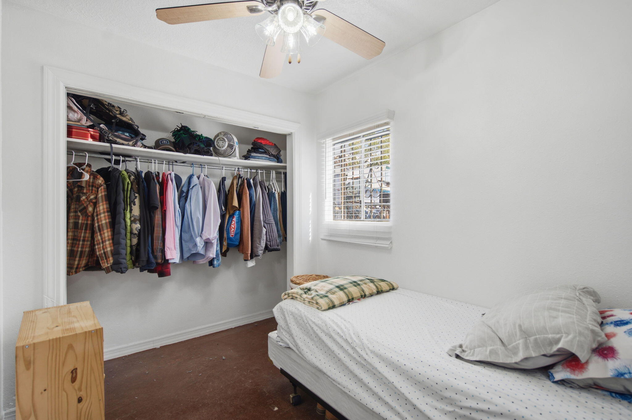 Photo 7 — 320 Rosemont Avenue NE