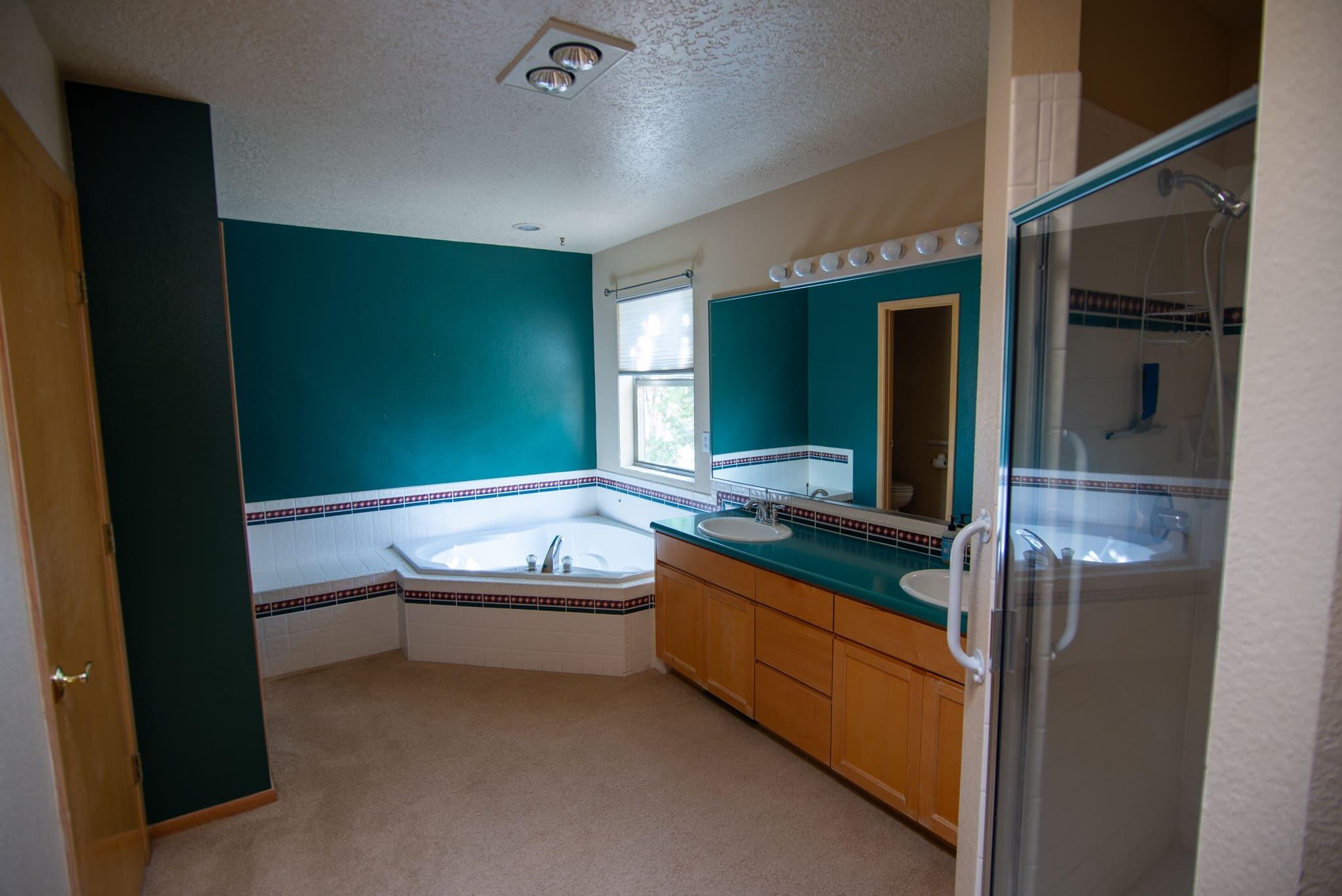 Photo 8 — 12605 Colony Place NE