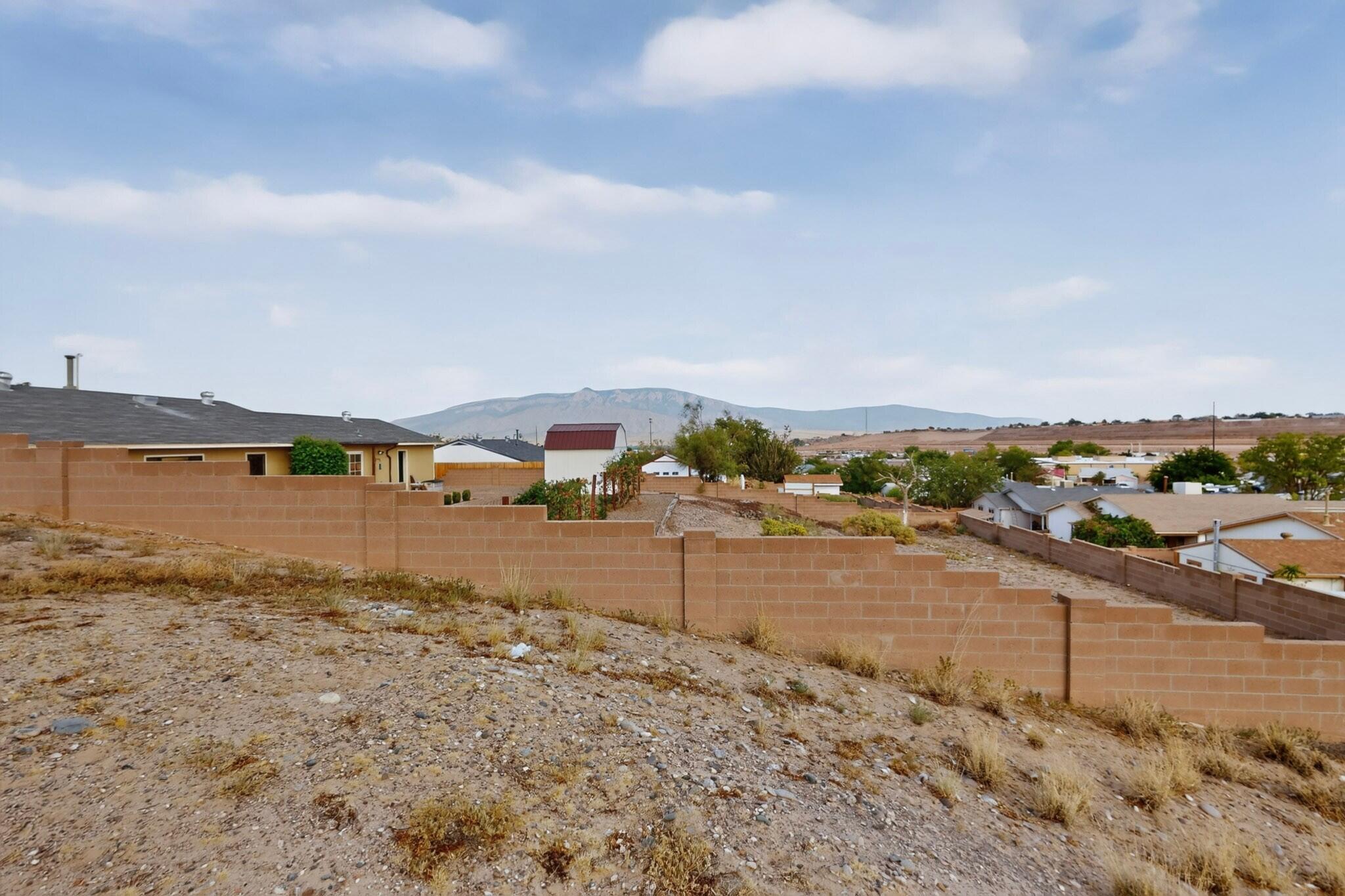 Photo 9 — 4610 Sapphire Drive NE
