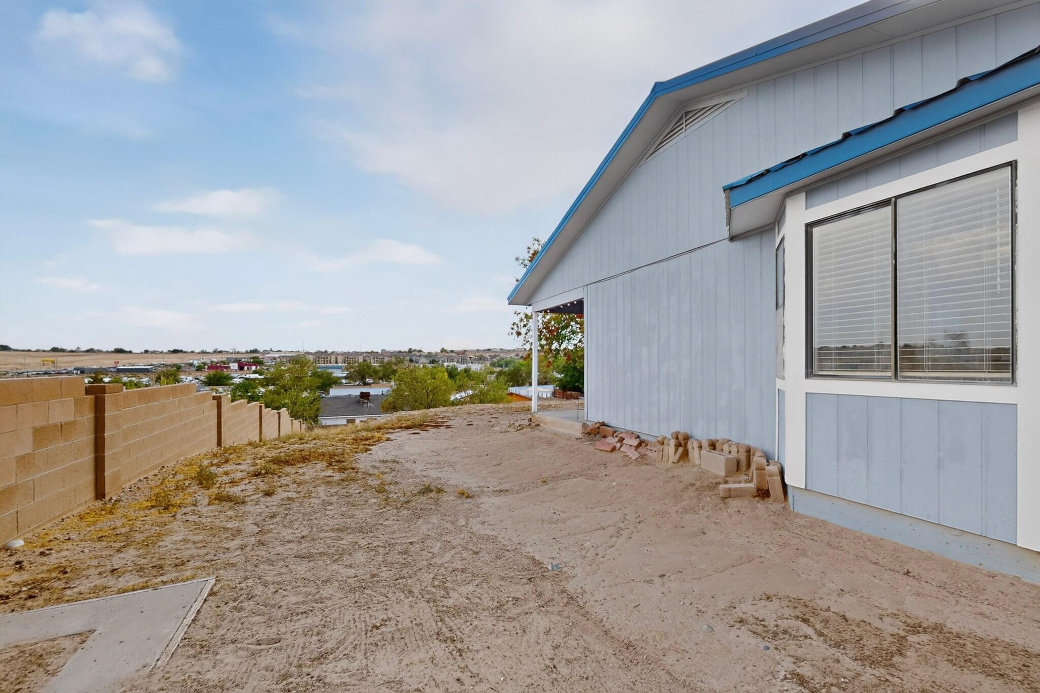Photo 6 — 4610 Sapphire Drive NE