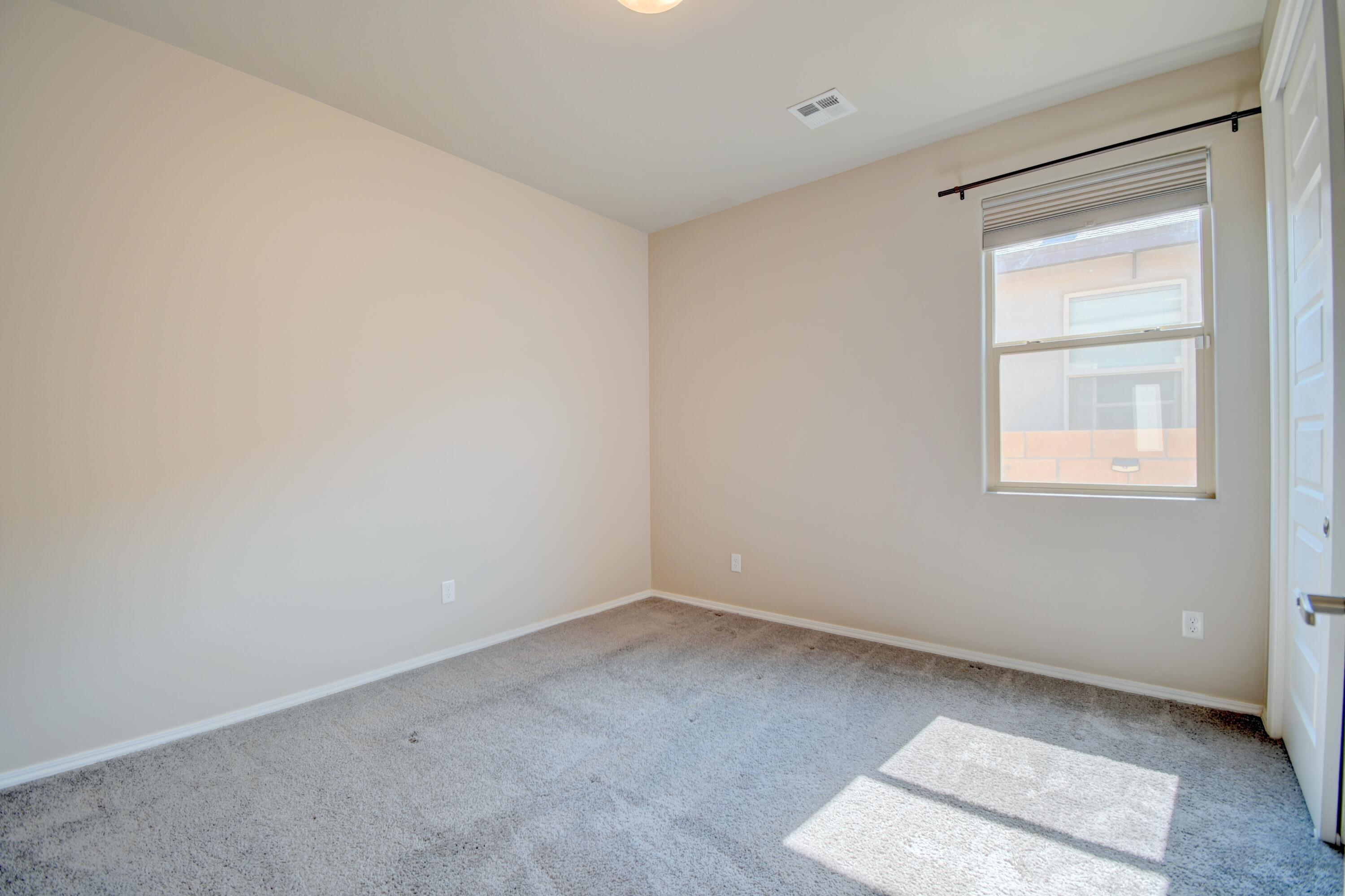 Photo 10 — 4337 Golden Eagle Court NE