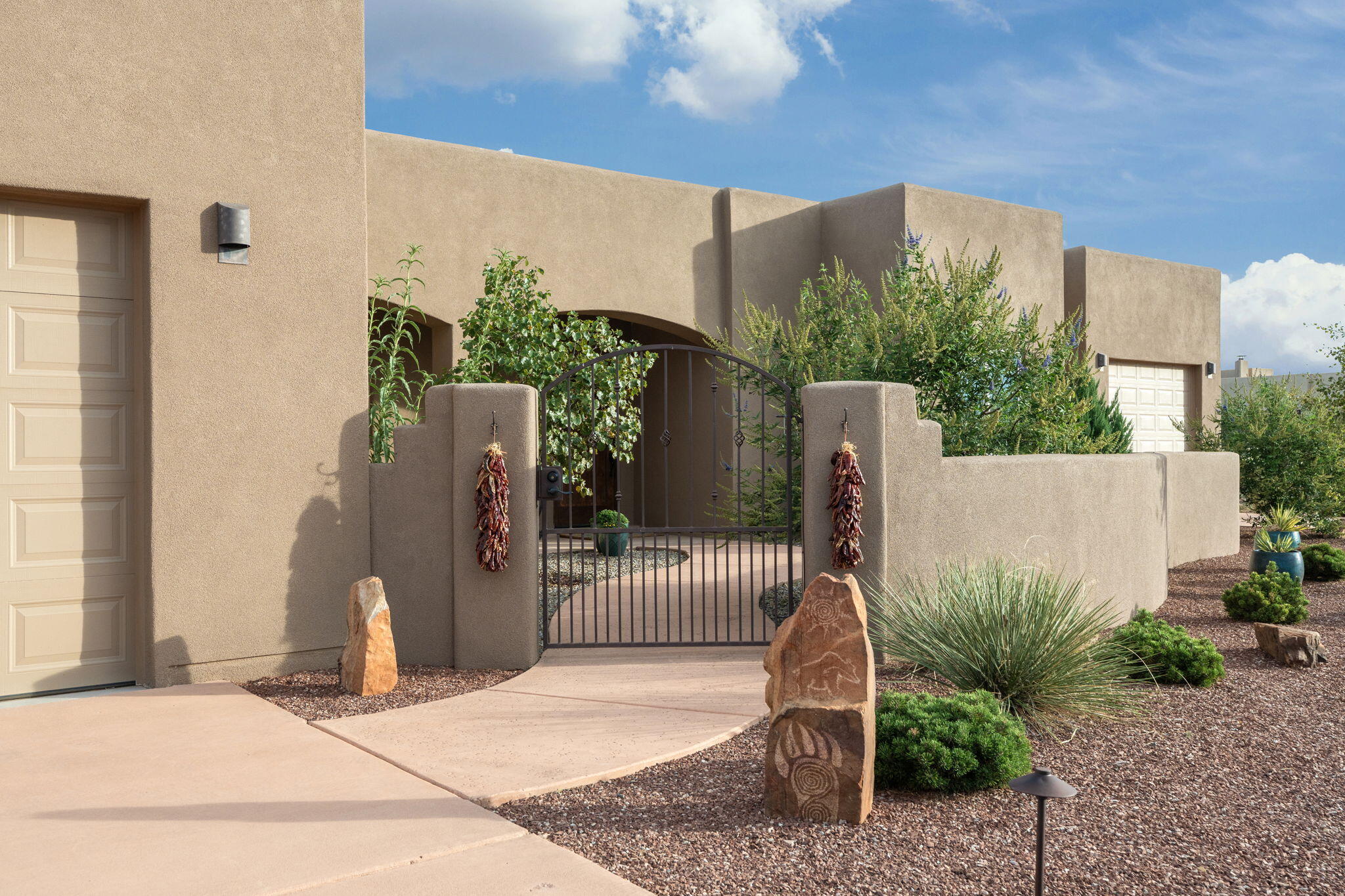 Photo 4 — 22 Mimbres Court
