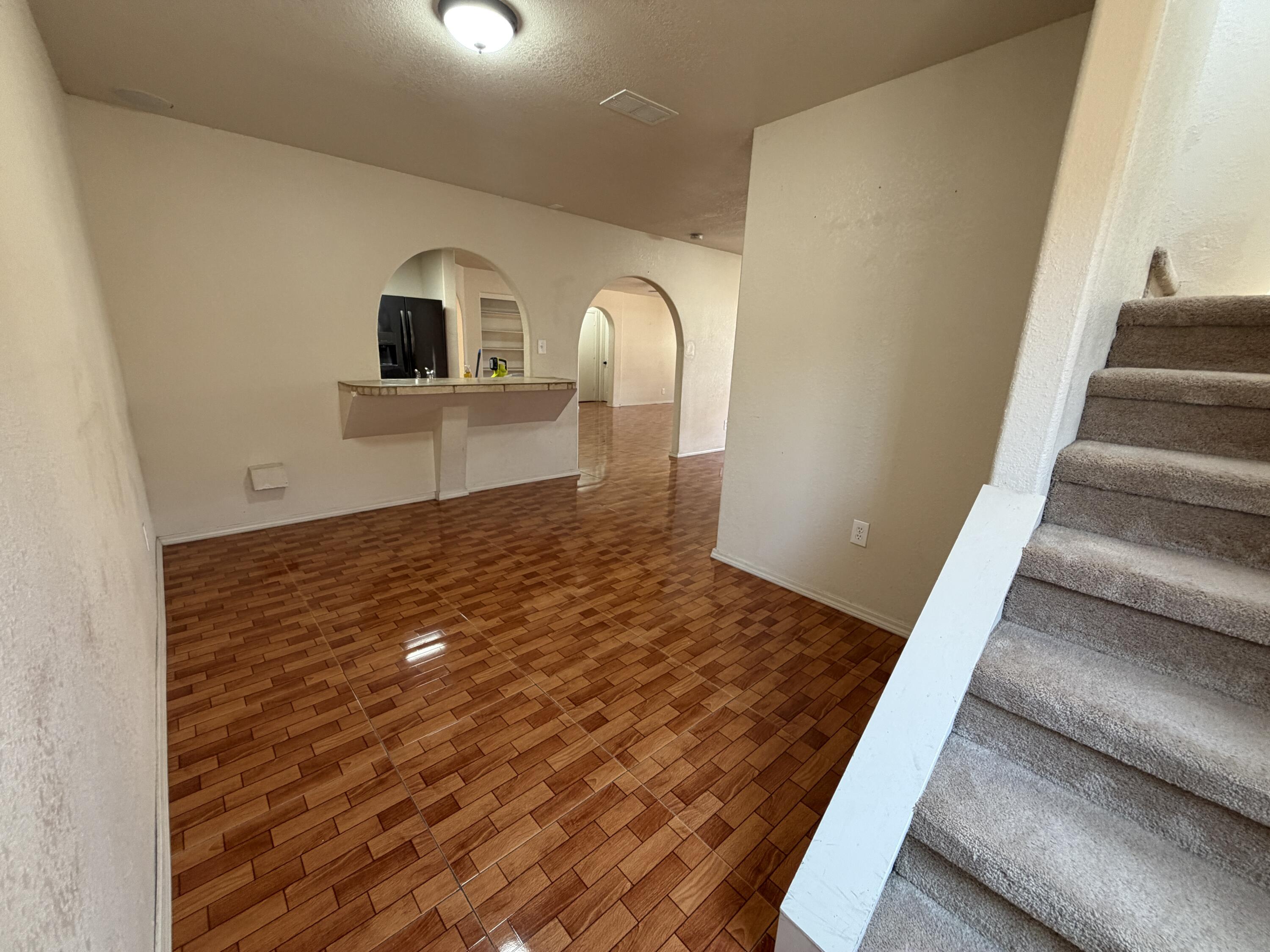 Photo 2 — 1320 Amole Drive SW