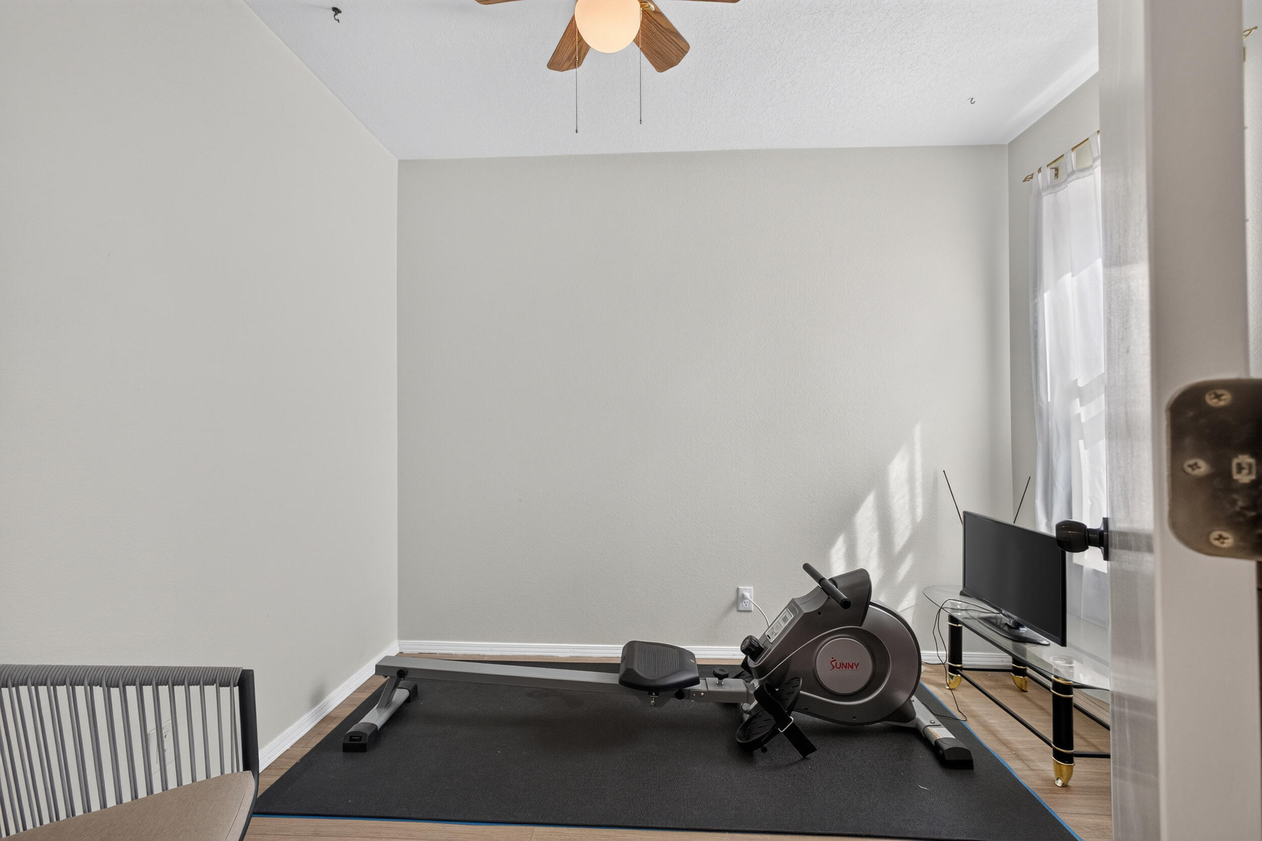 Photo 2 — 5409 Colleens Way NE