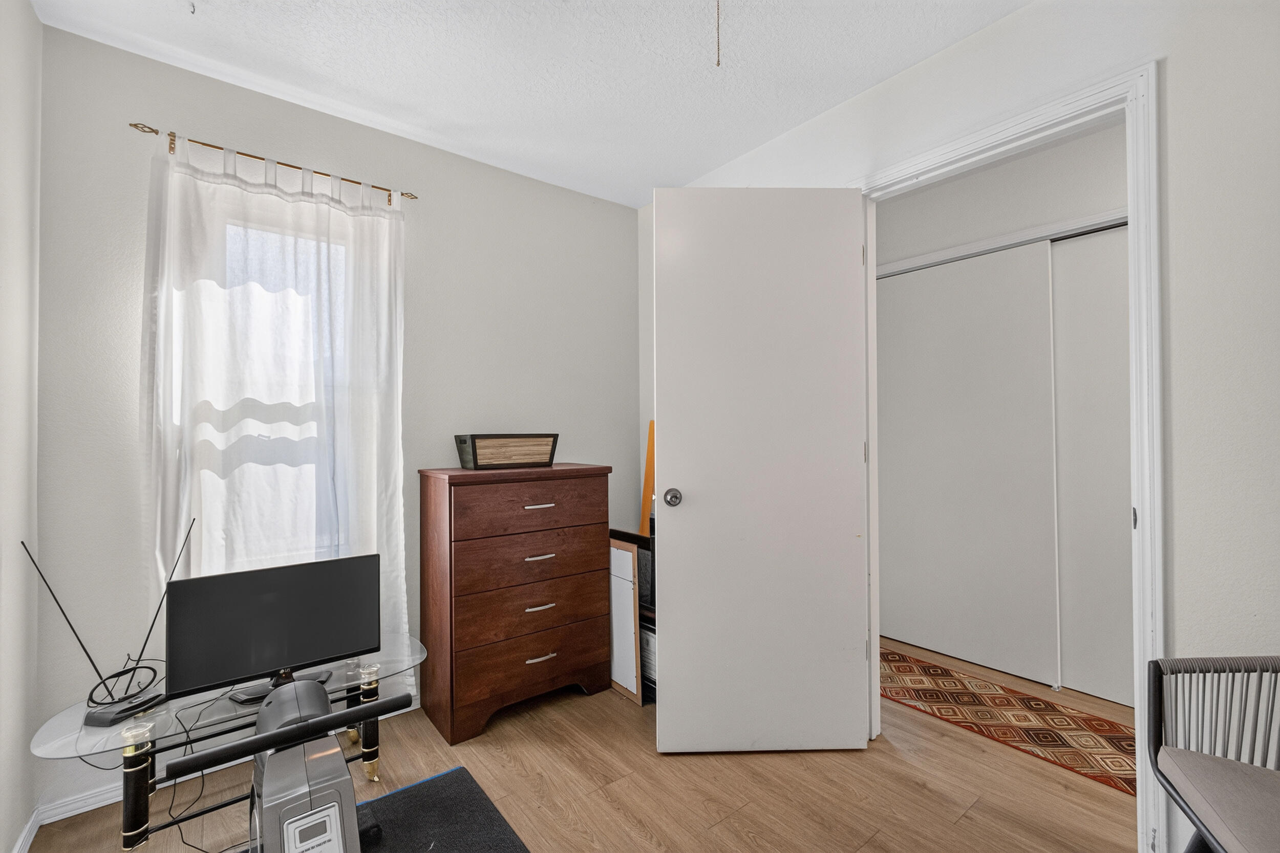 Photo 3 — 5409 Colleens Way NE