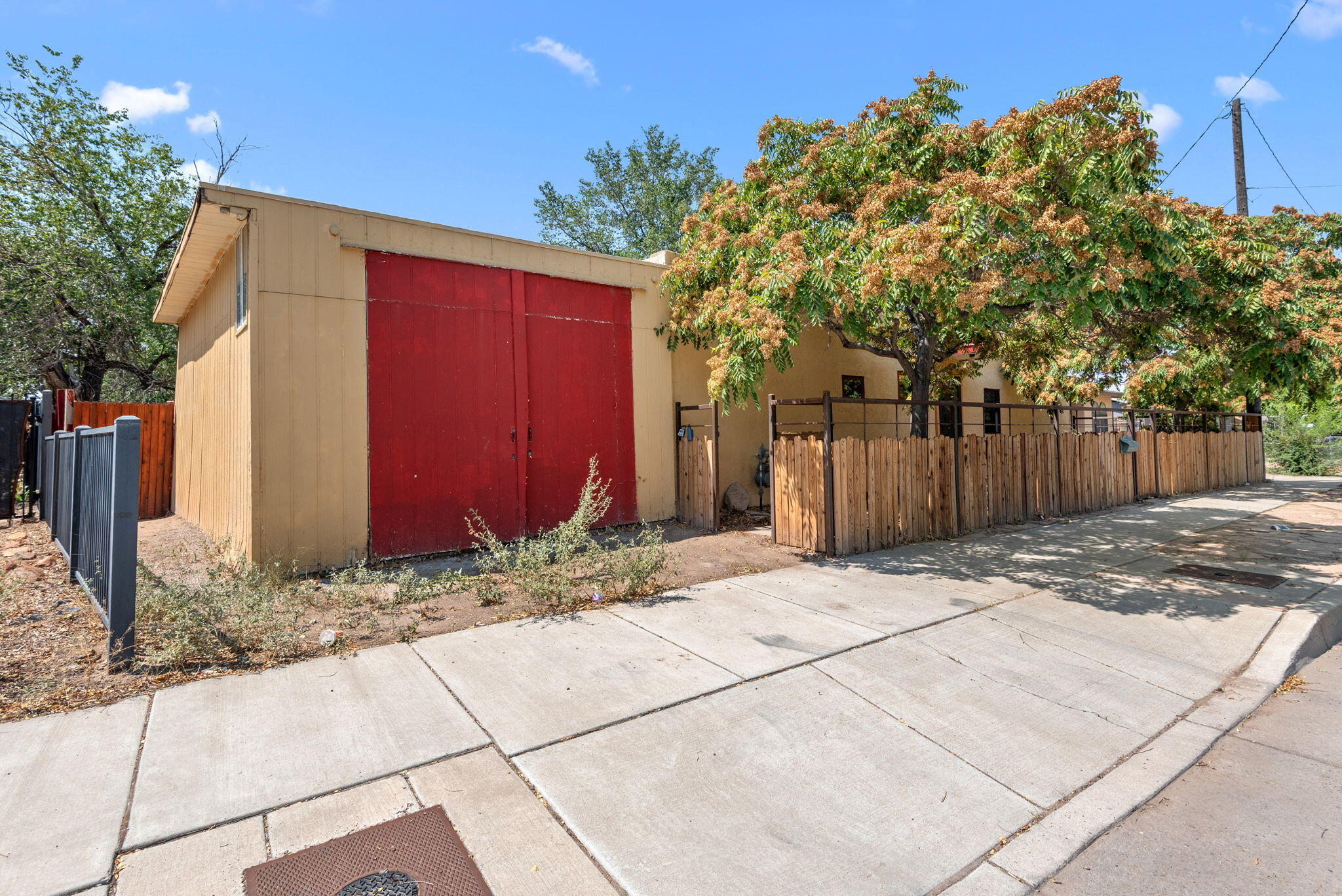 Photo 7 — 500 Cromwell Avenue SW
