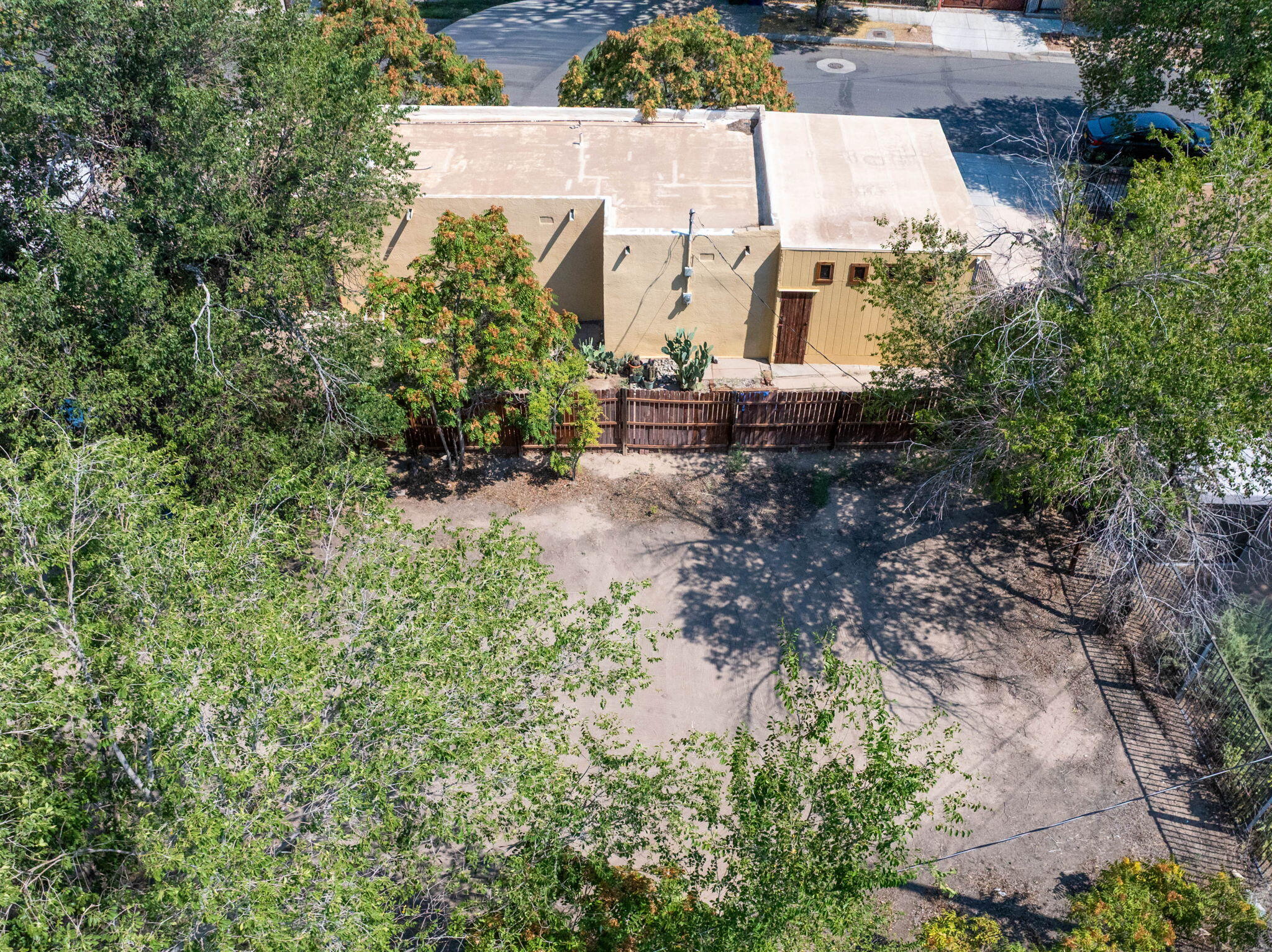 Photo 3 — 500 Cromwell Avenue SW