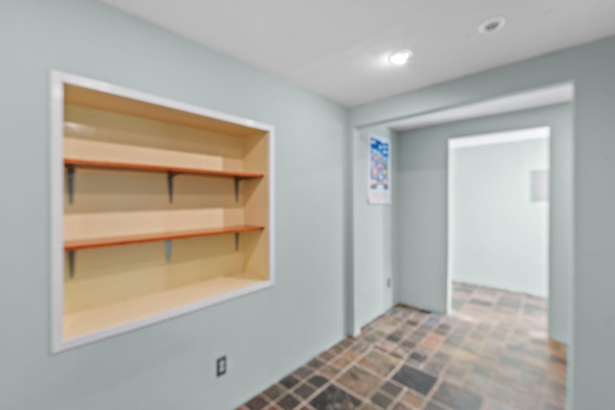 Photo 17 — 500 Cromwell Avenue SW