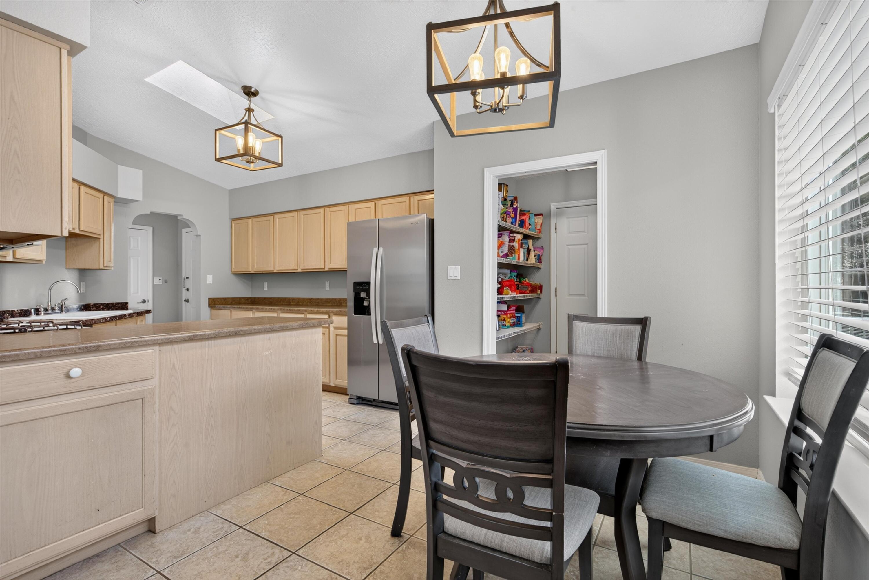 Photo 19 — 6608 Honeylocust Avenue NW