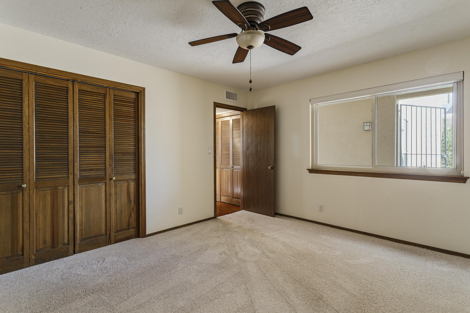 Photo 17 — 6321 Antares Road NE