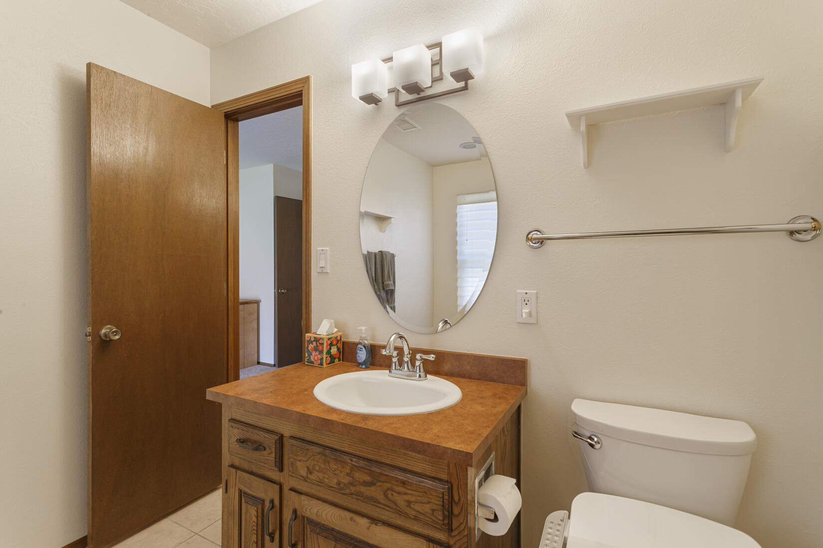 Photo 12 — 6321 Antares Road NE