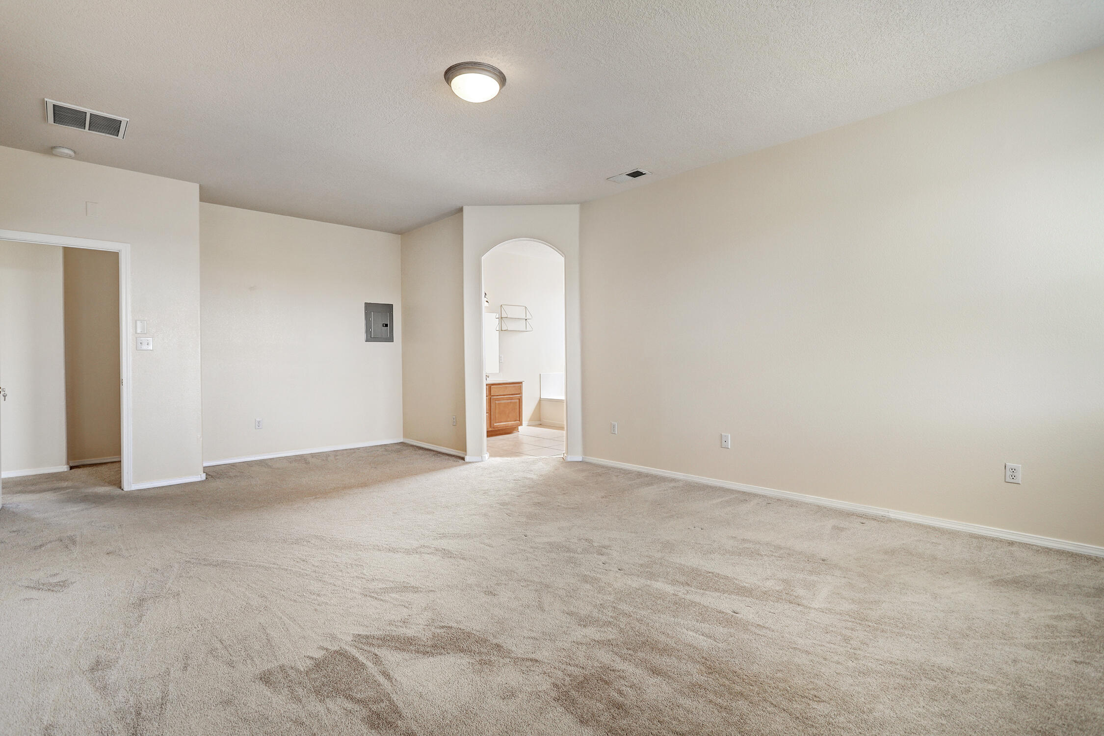 Photo 11 — 7108 Tree Line Avenue NW