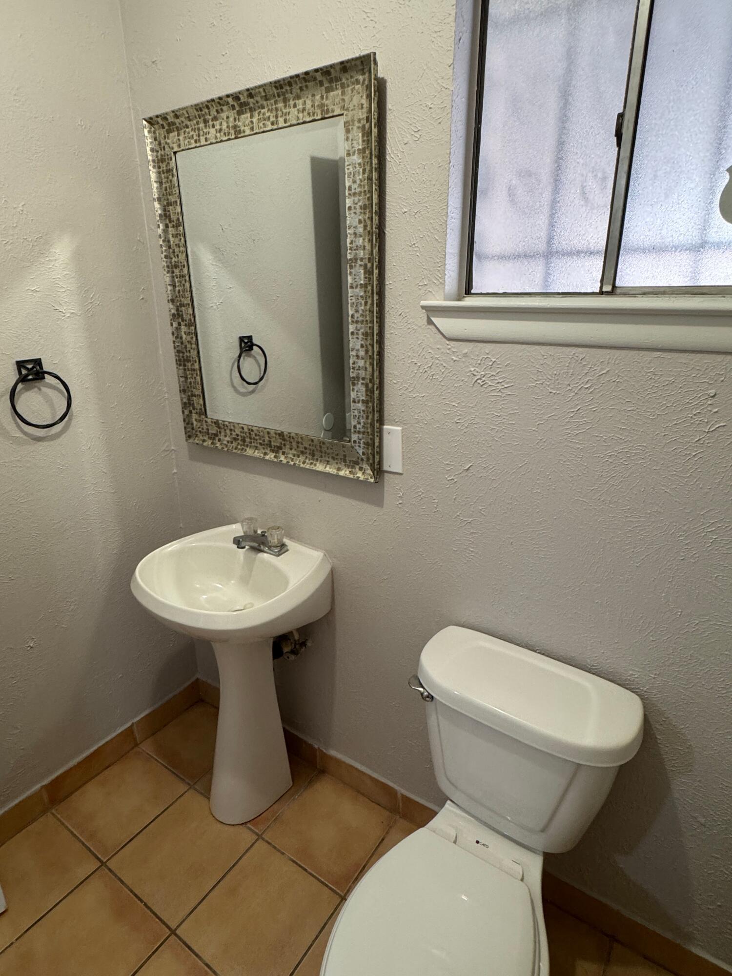 Photo 7 — 2551 Aspen Avenue NW B