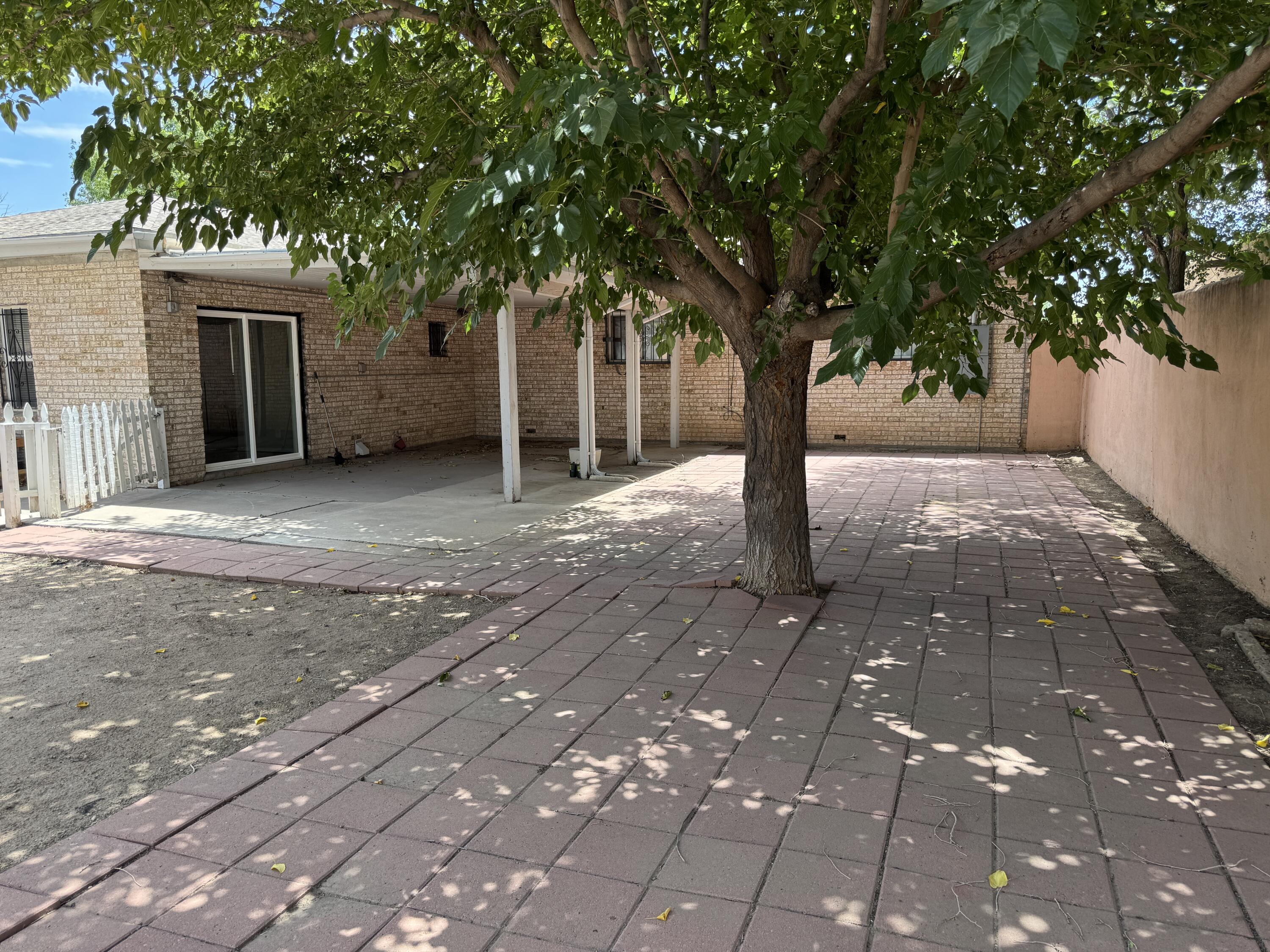 Photo 3 — 2551 Aspen Avenue NW B