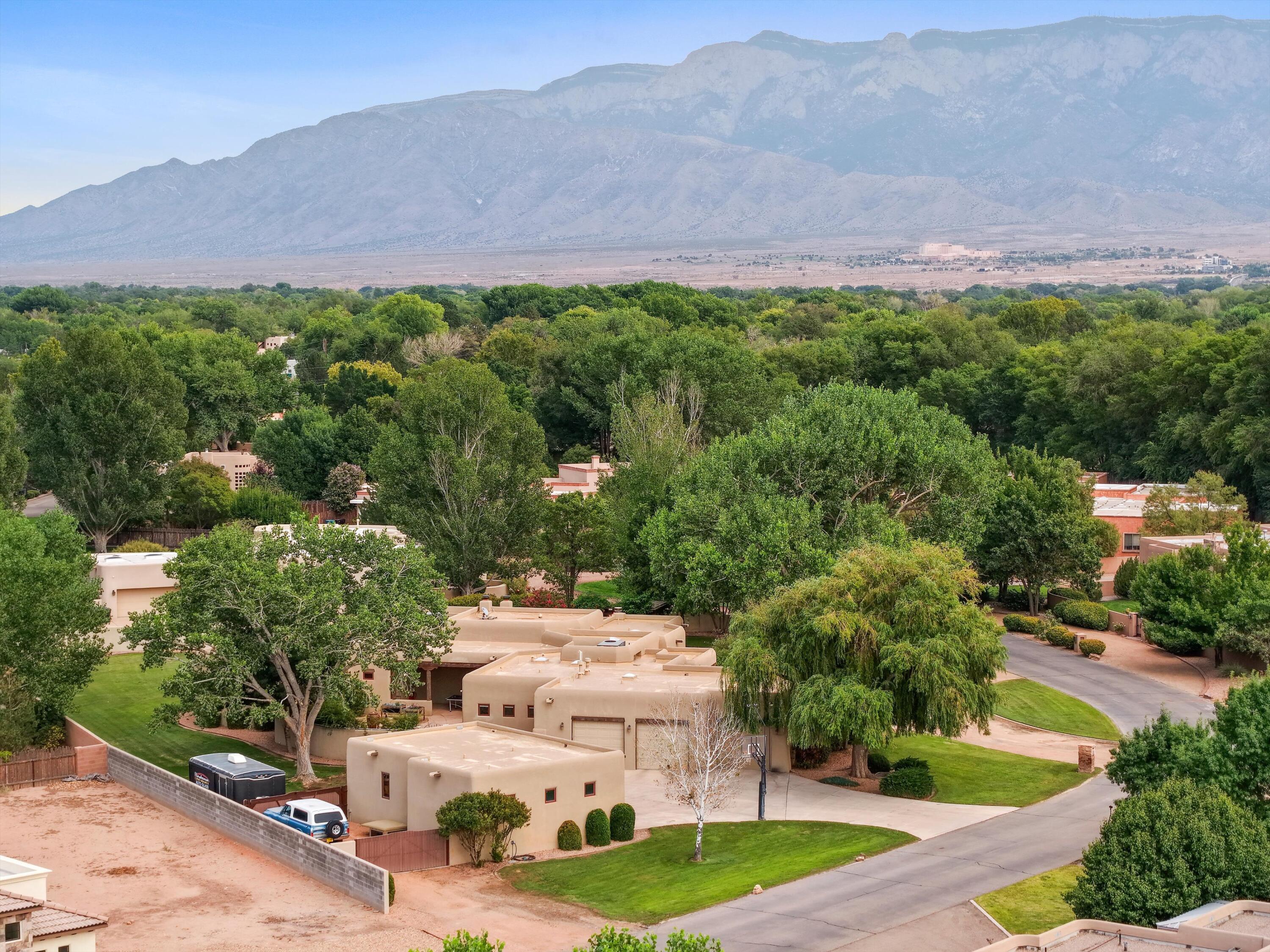 Photo 11 — 1109 Bona Terra Loop NW