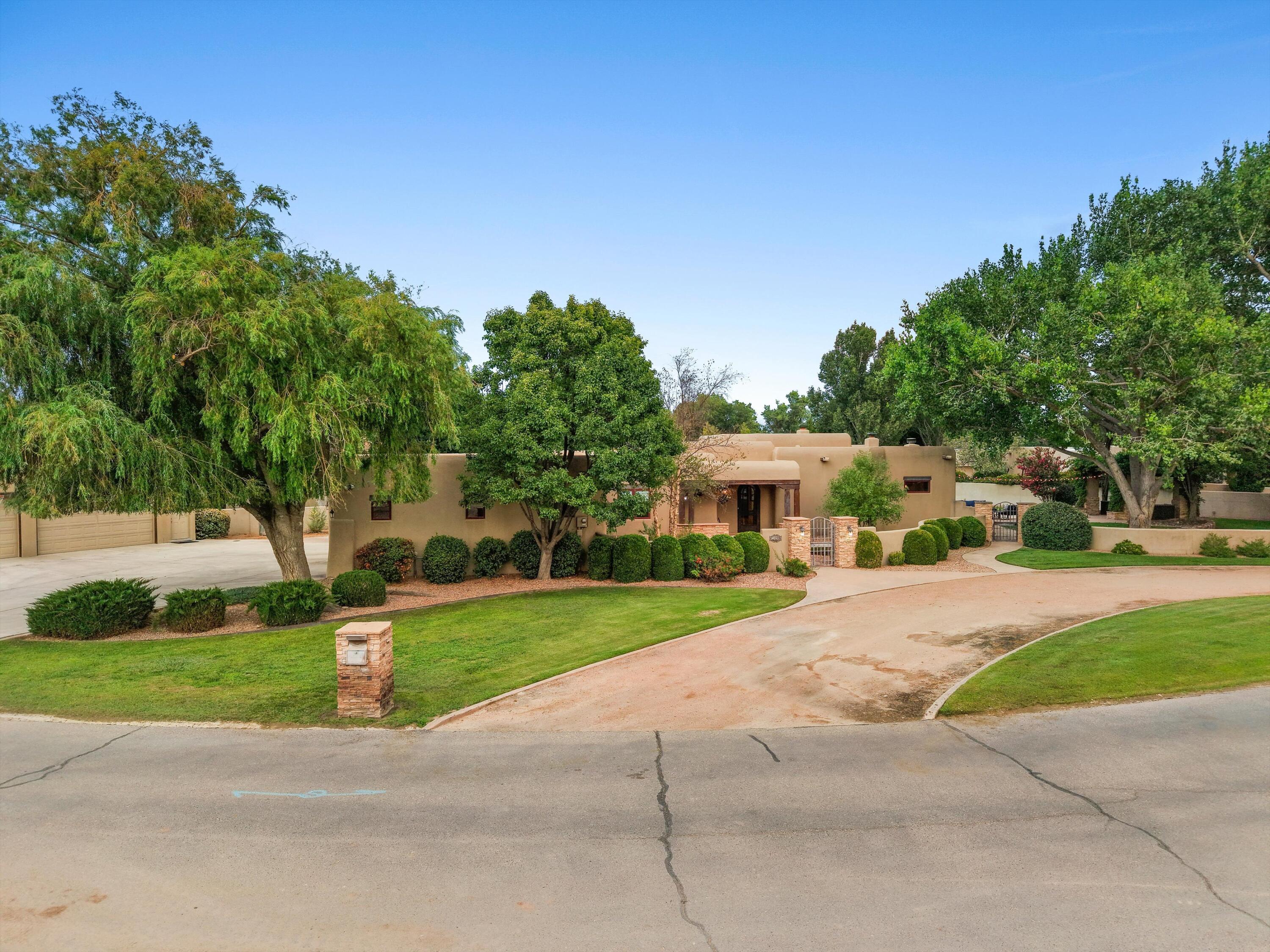 Photo 12 — 1109 Bona Terra Loop NW