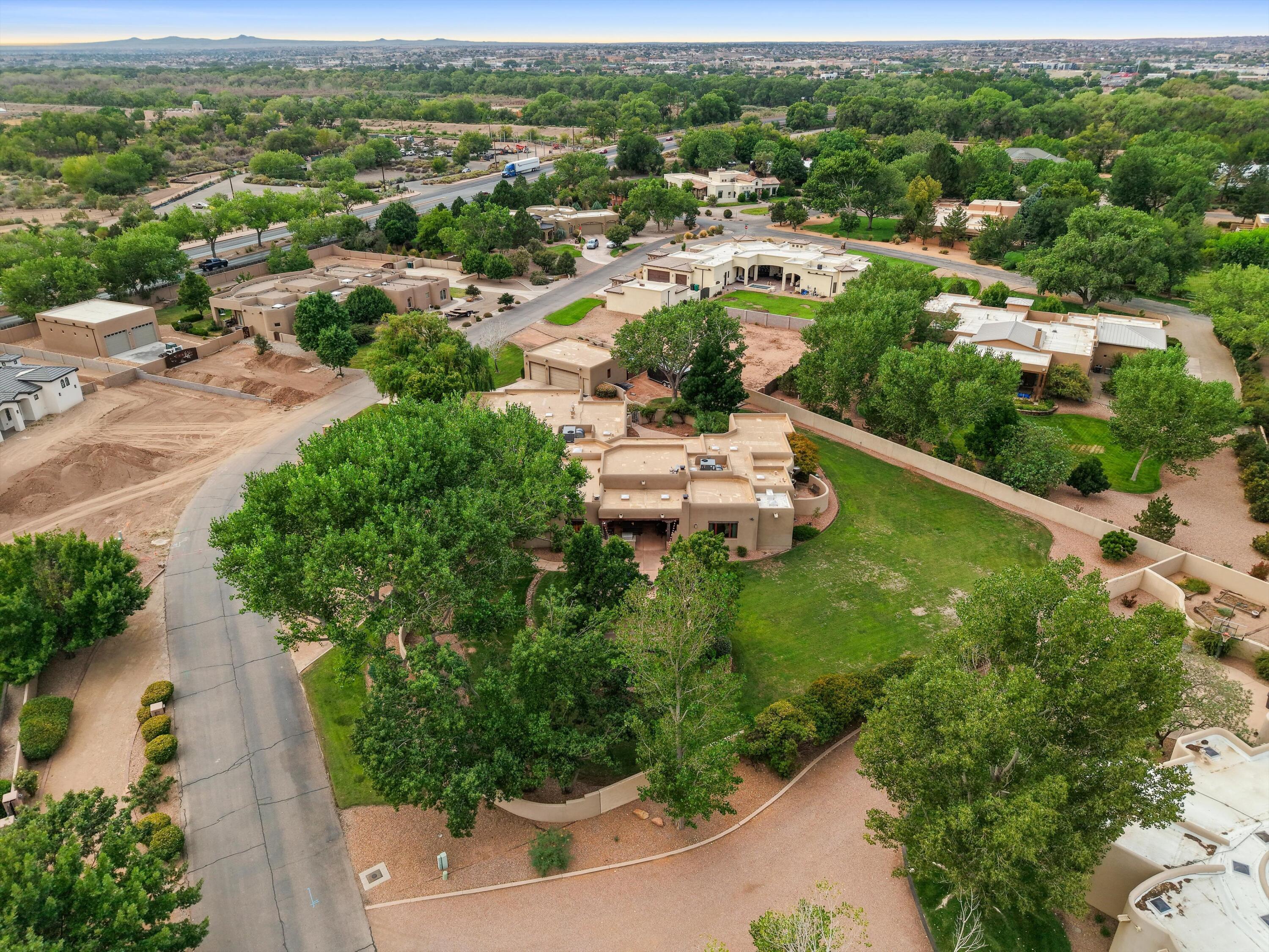 Photo 18 — 1109 Bona Terra Loop NW
