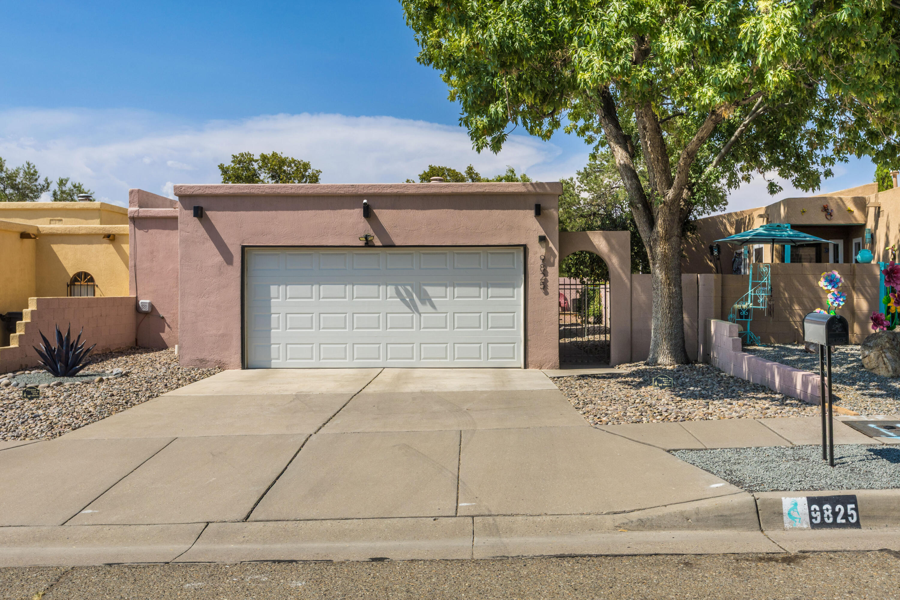 9825 Denali Road NE, Albuquerque, NM 87111