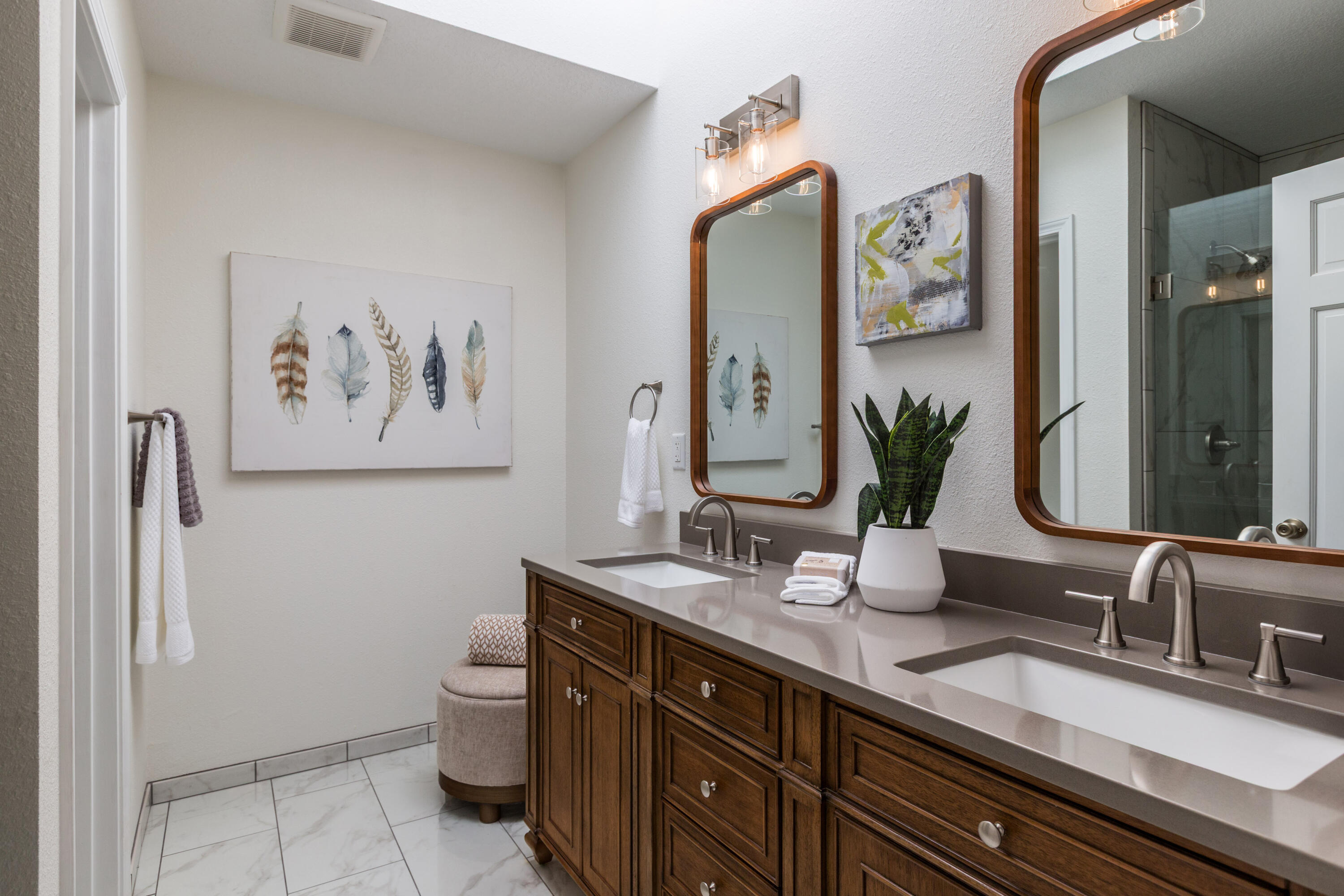 Photo 15 — 5617 Cometa Court NE