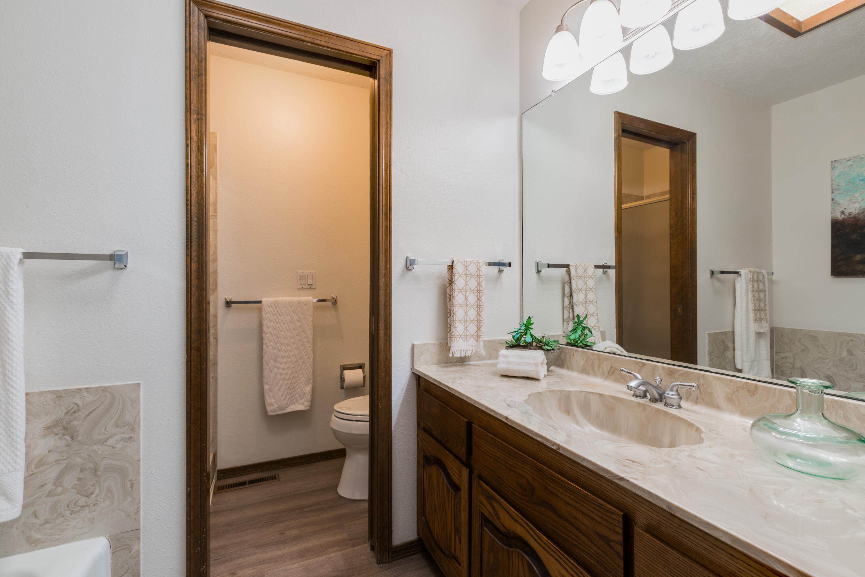 Photo 11 — 5617 Cometa Court NE
