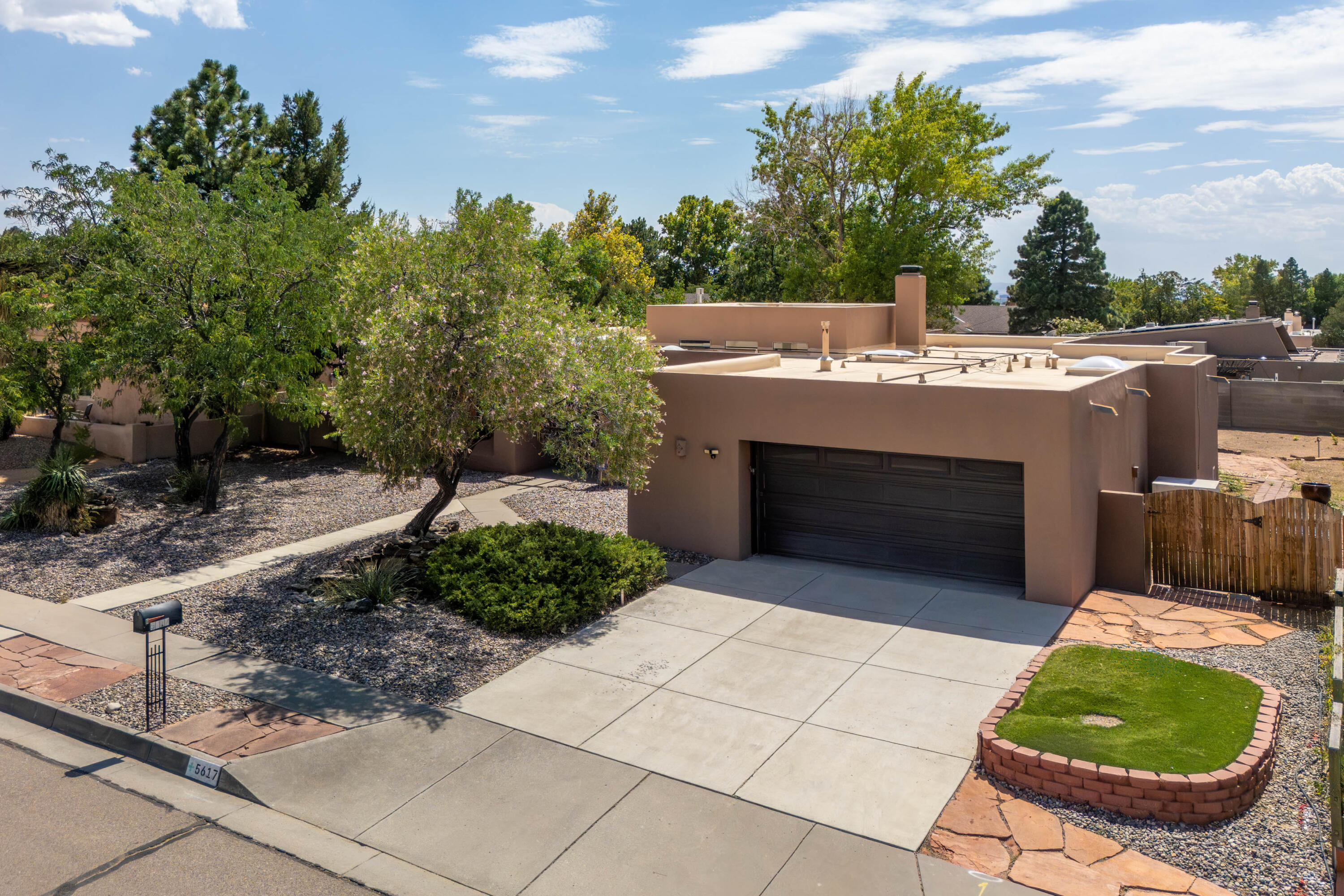 Photo 4 — 5617 Cometa Court NE
