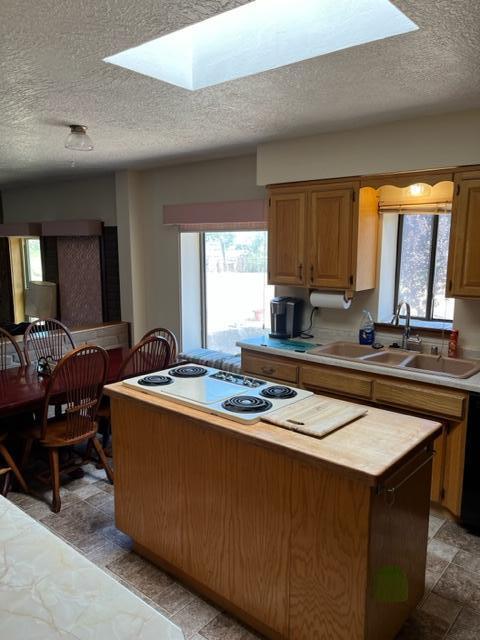Photo 9 — 1077 Don Felipe Road