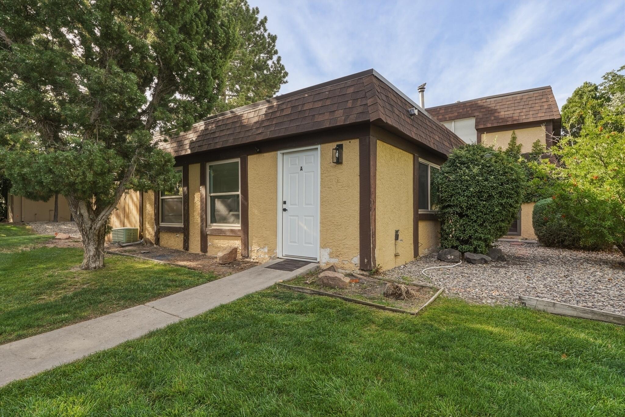 8437 Heights Road NE #8A, Albuquerque, NM 87111