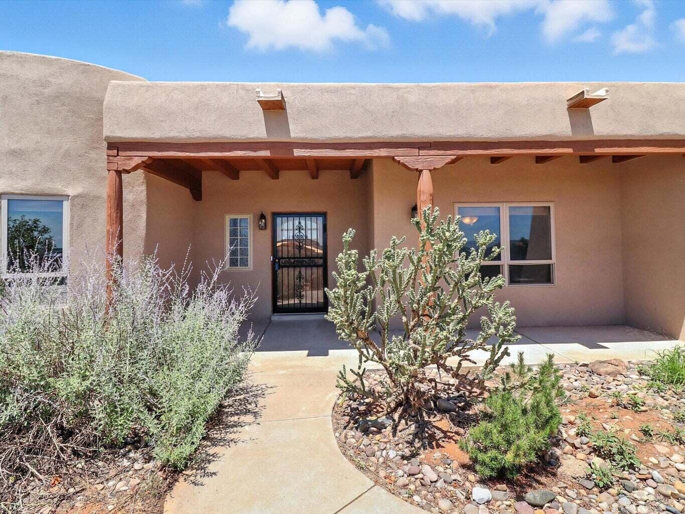 9 Jordan Court, Sandia Park, NM 87047