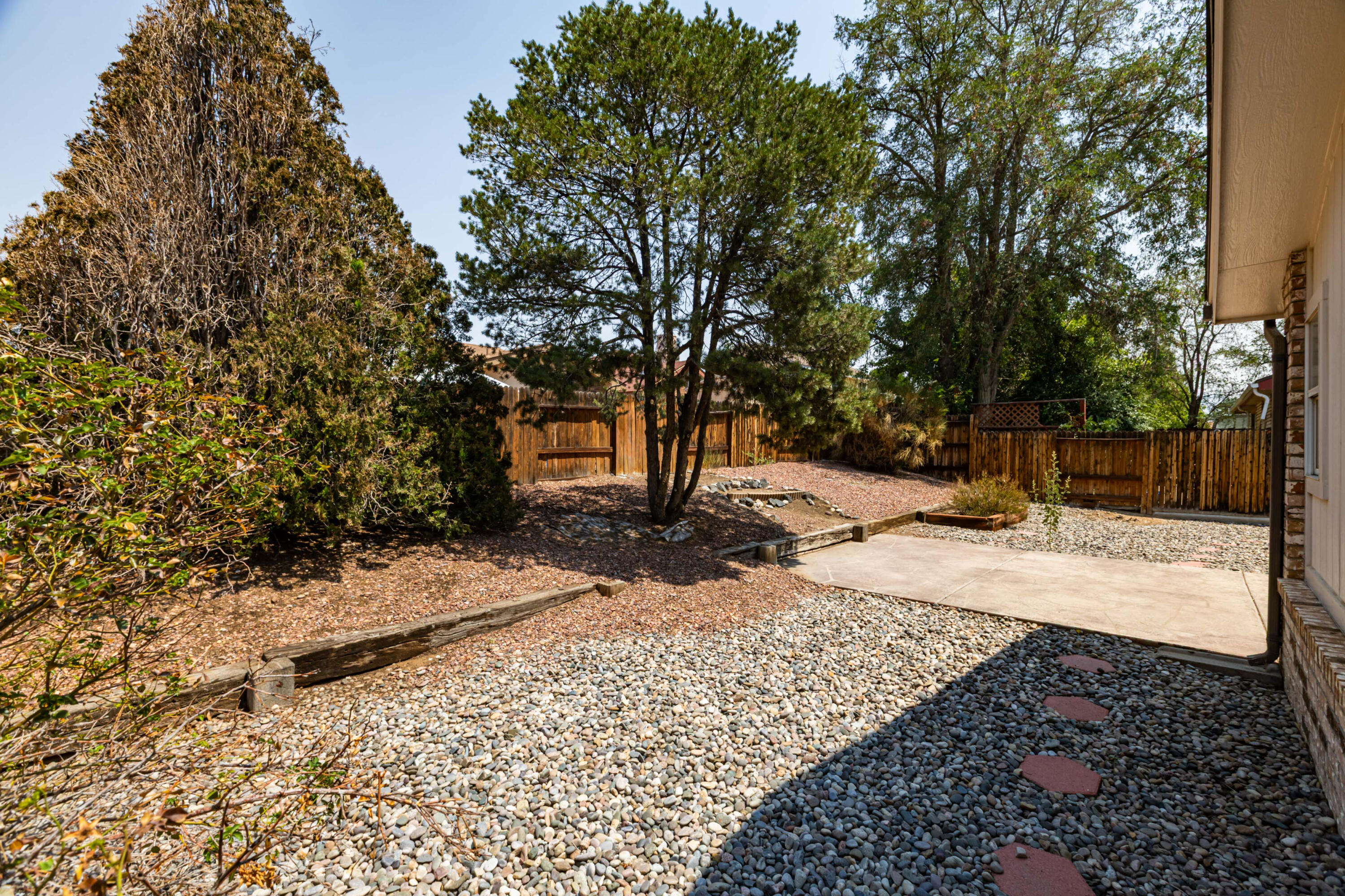 Photo 2 — 4717 Snapdragon Road NW
