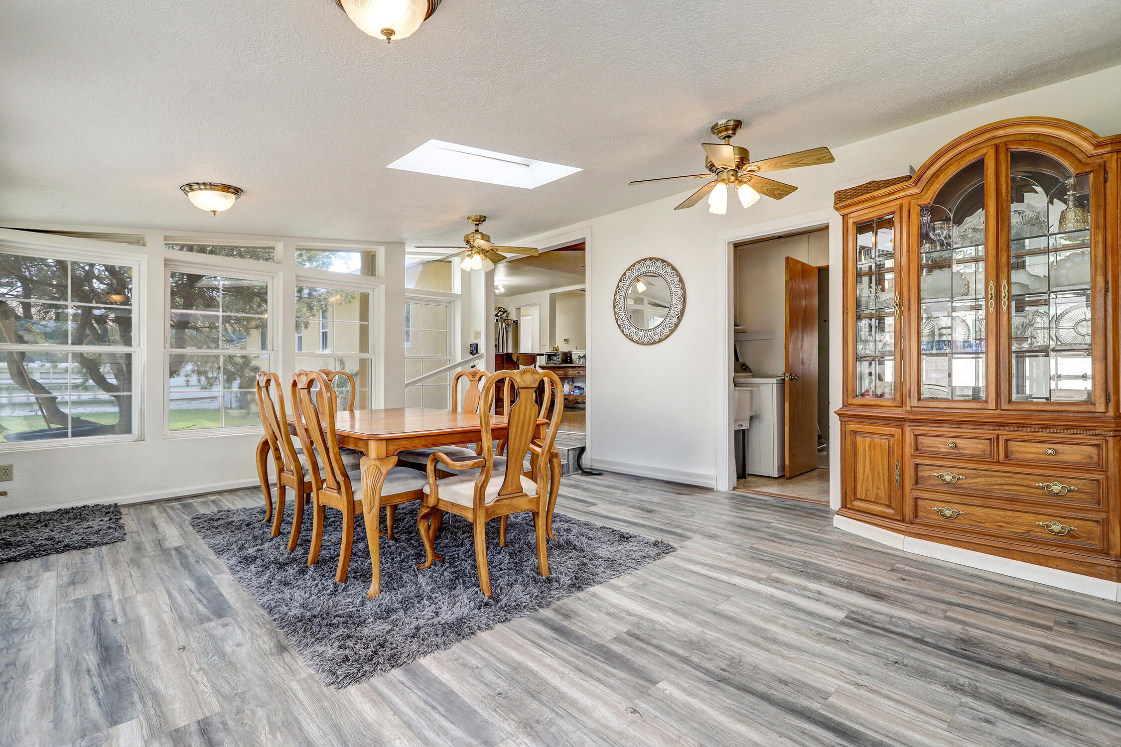 Photo 14 — 2812 Cardenas Drive NE