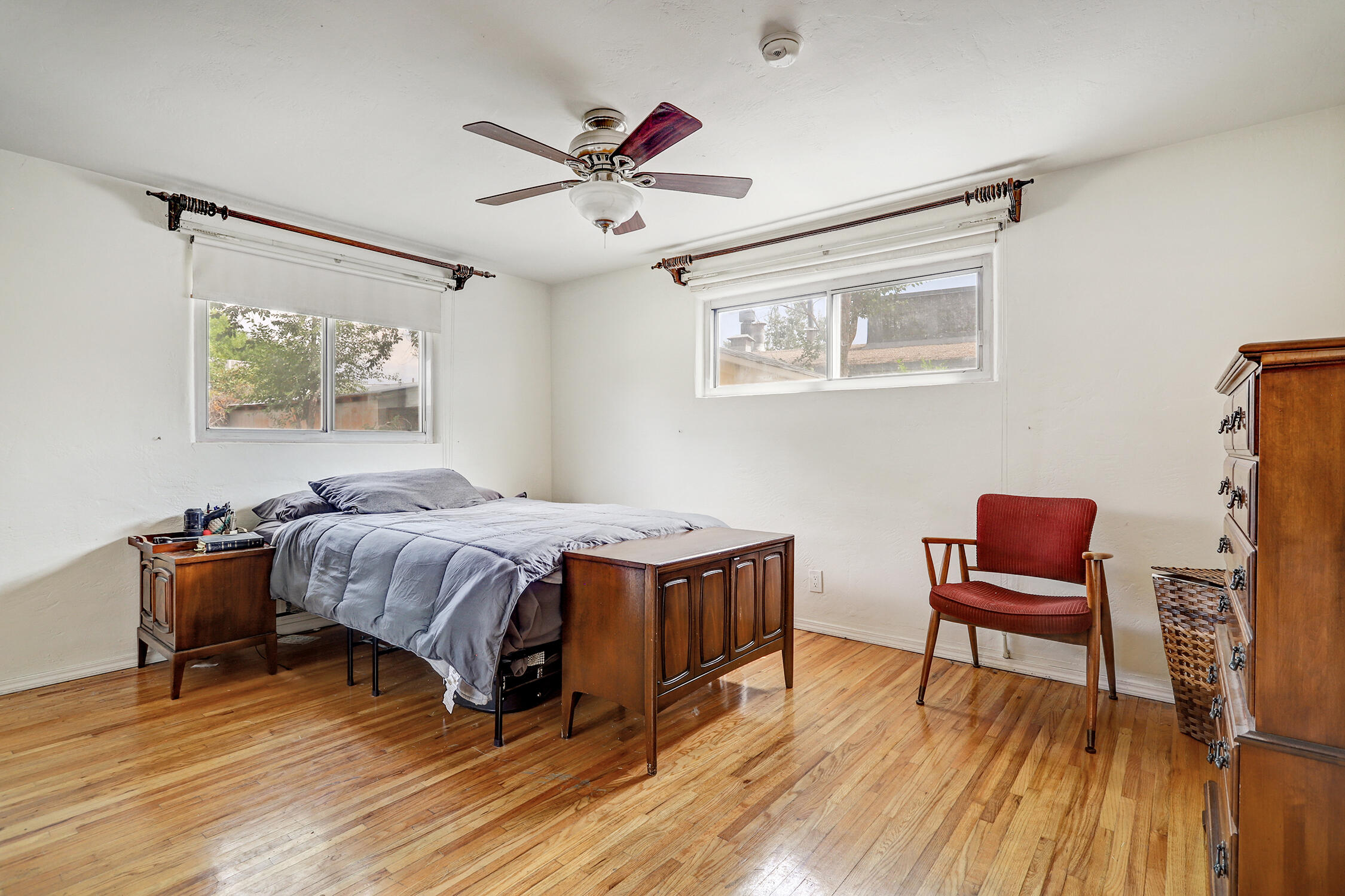 Photo 7 — 2812 Cardenas Drive NE