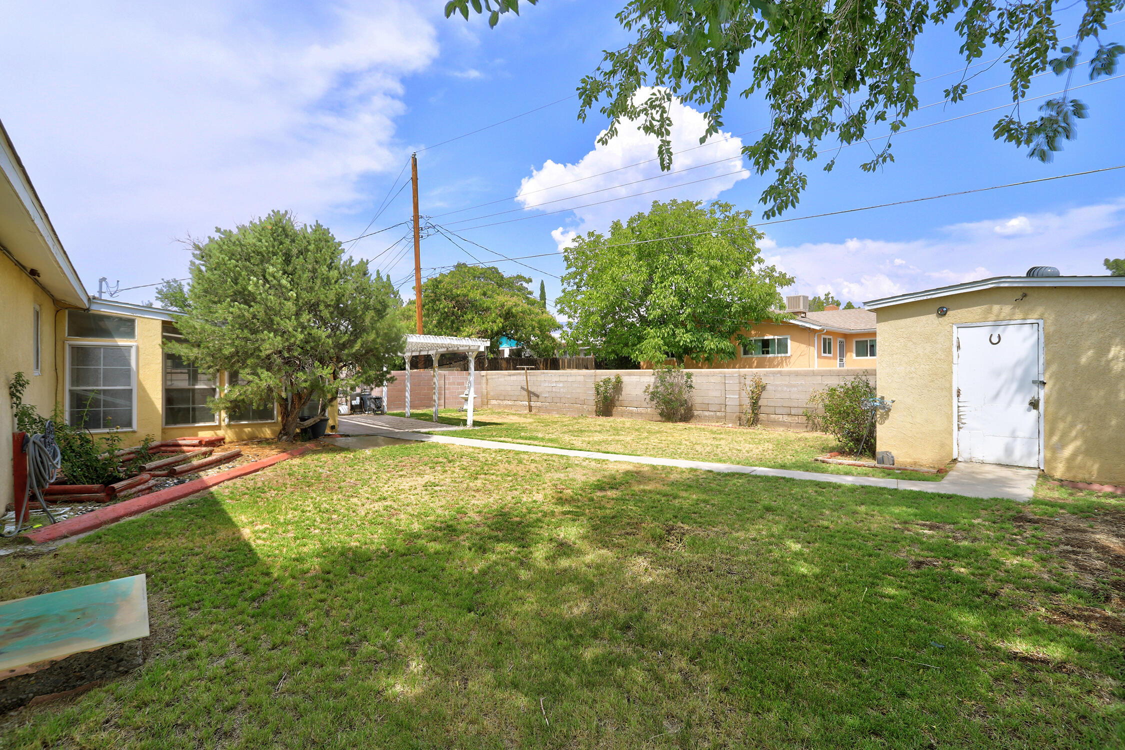 Photo 2 — 2812 Cardenas Drive NE