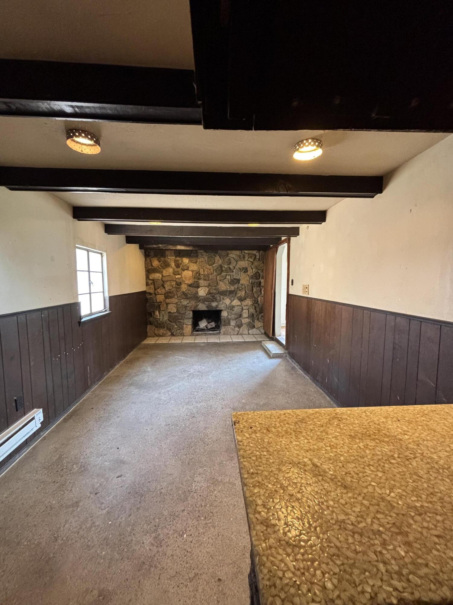 Photo 3 — 3017 Solano Drive NE