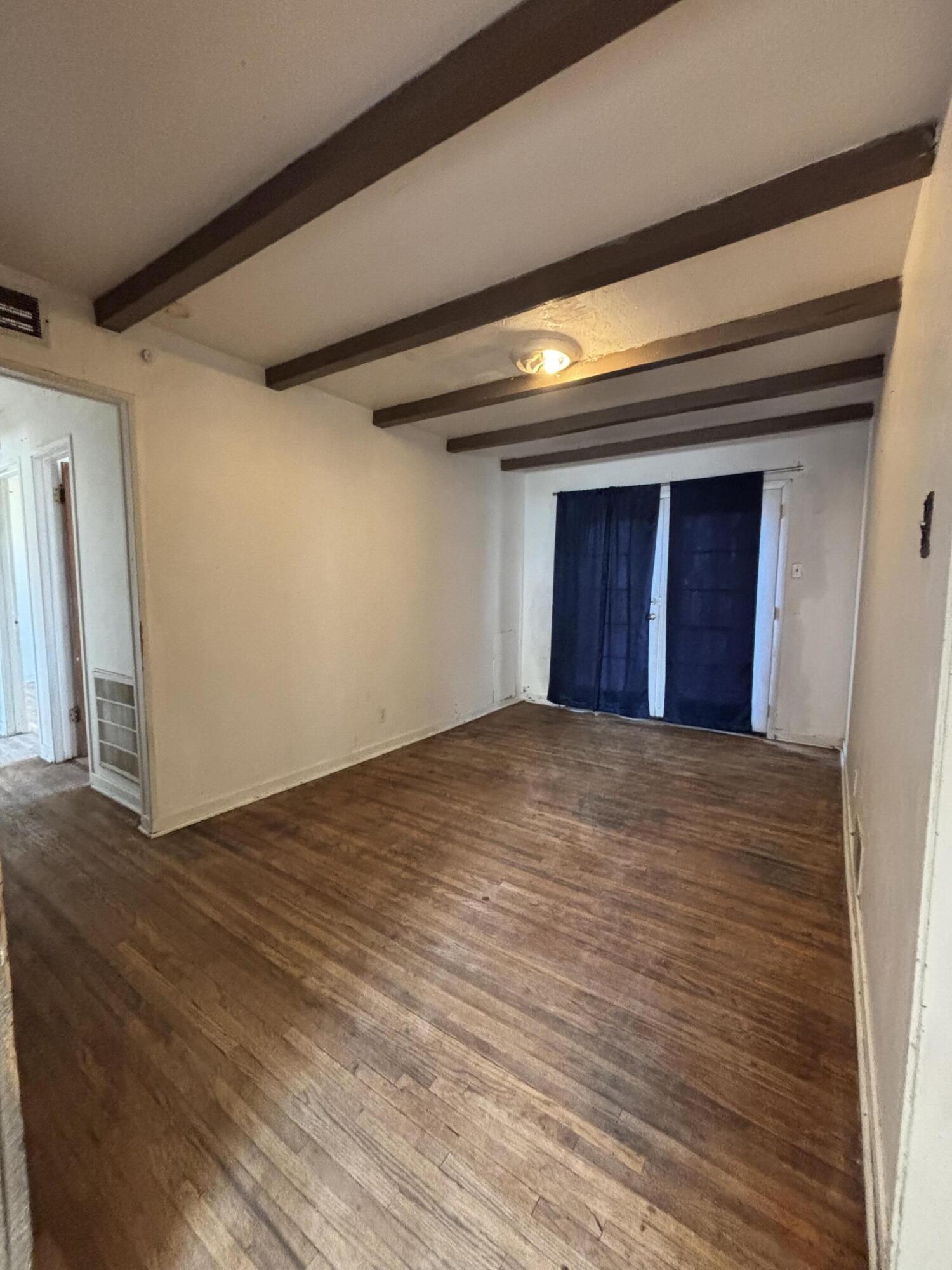 Photo 15 — 3017 Solano Drive NE