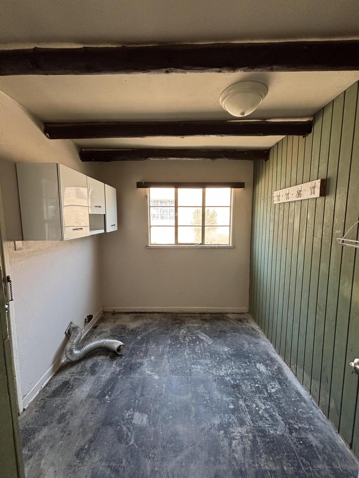 Photo 11 — 3017 Solano Drive NE
