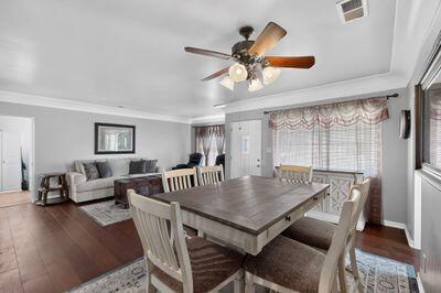 Photo 13 — 2401 Broadway Boulevard NE