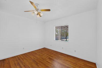 Photo 12 — 2401 Broadway Boulevard NE