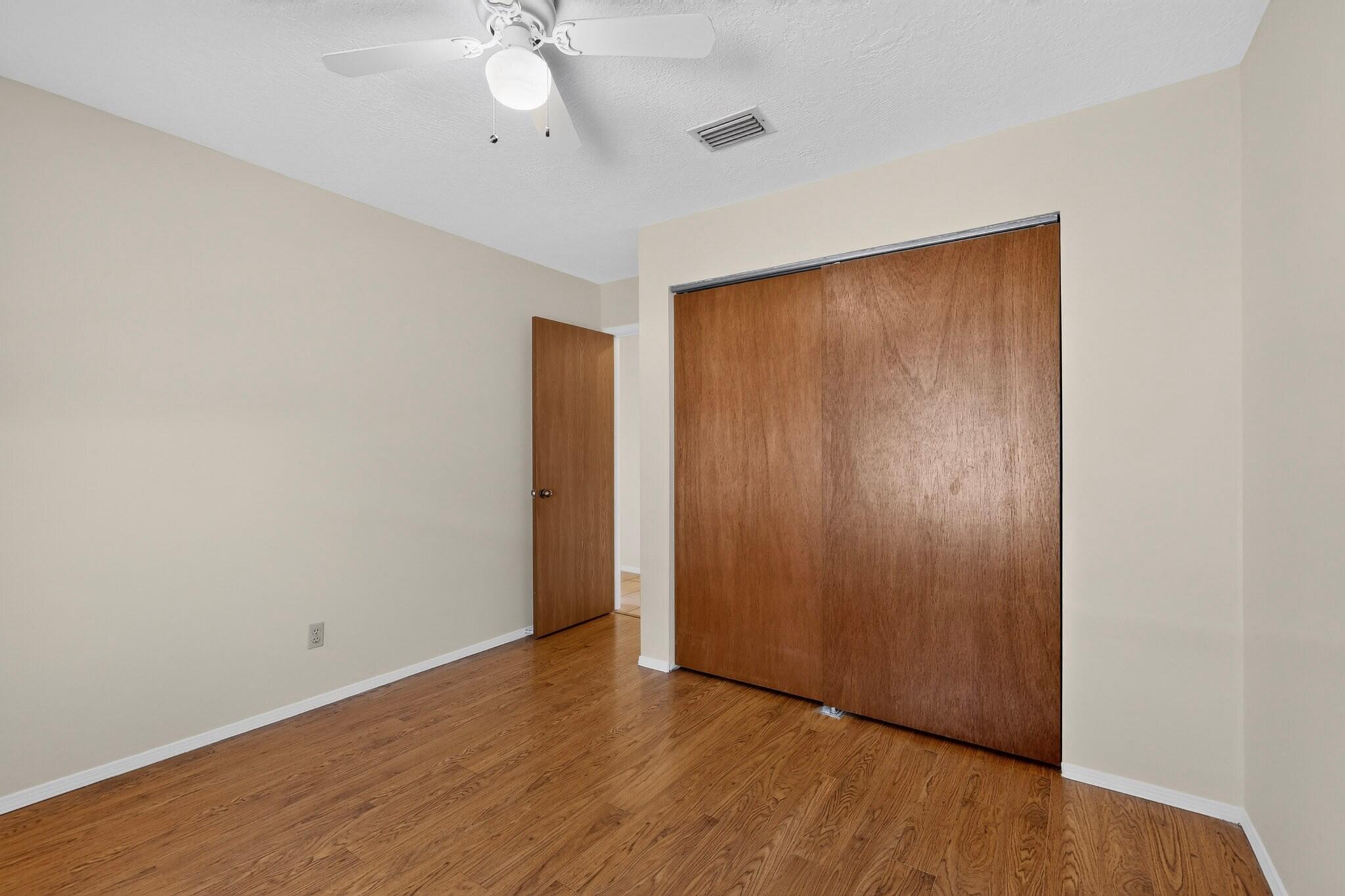 Photo 8 — 6058 Cottontail Road NE