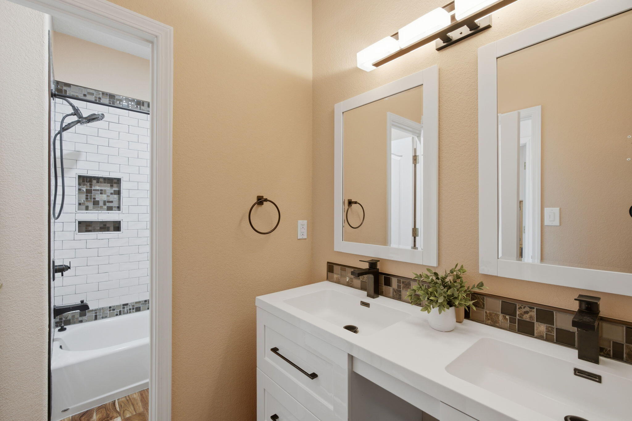 Photo 19 — 1520 Presto Way NW