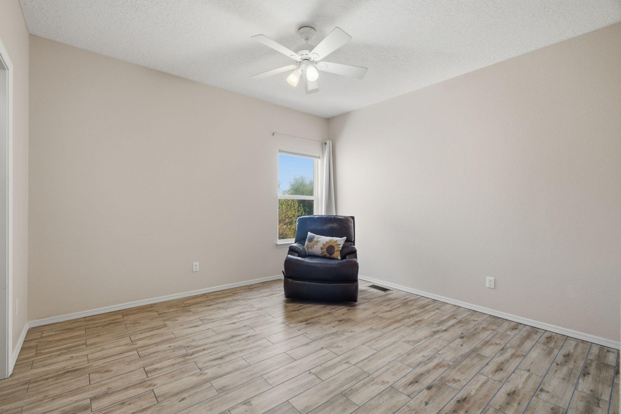 Photo 18 — 1520 Presto Way NW