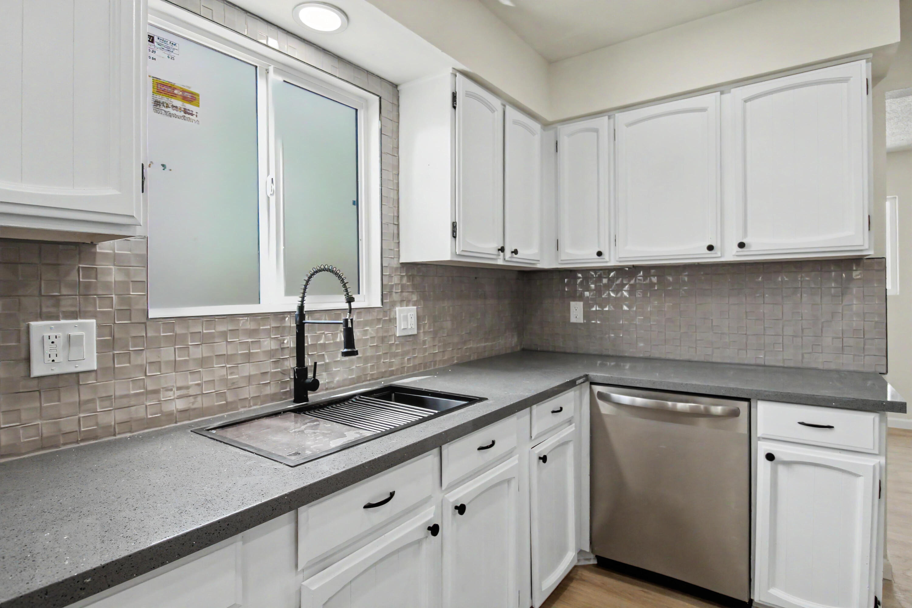 Photo 20 — 6325 Christy Avenue NE