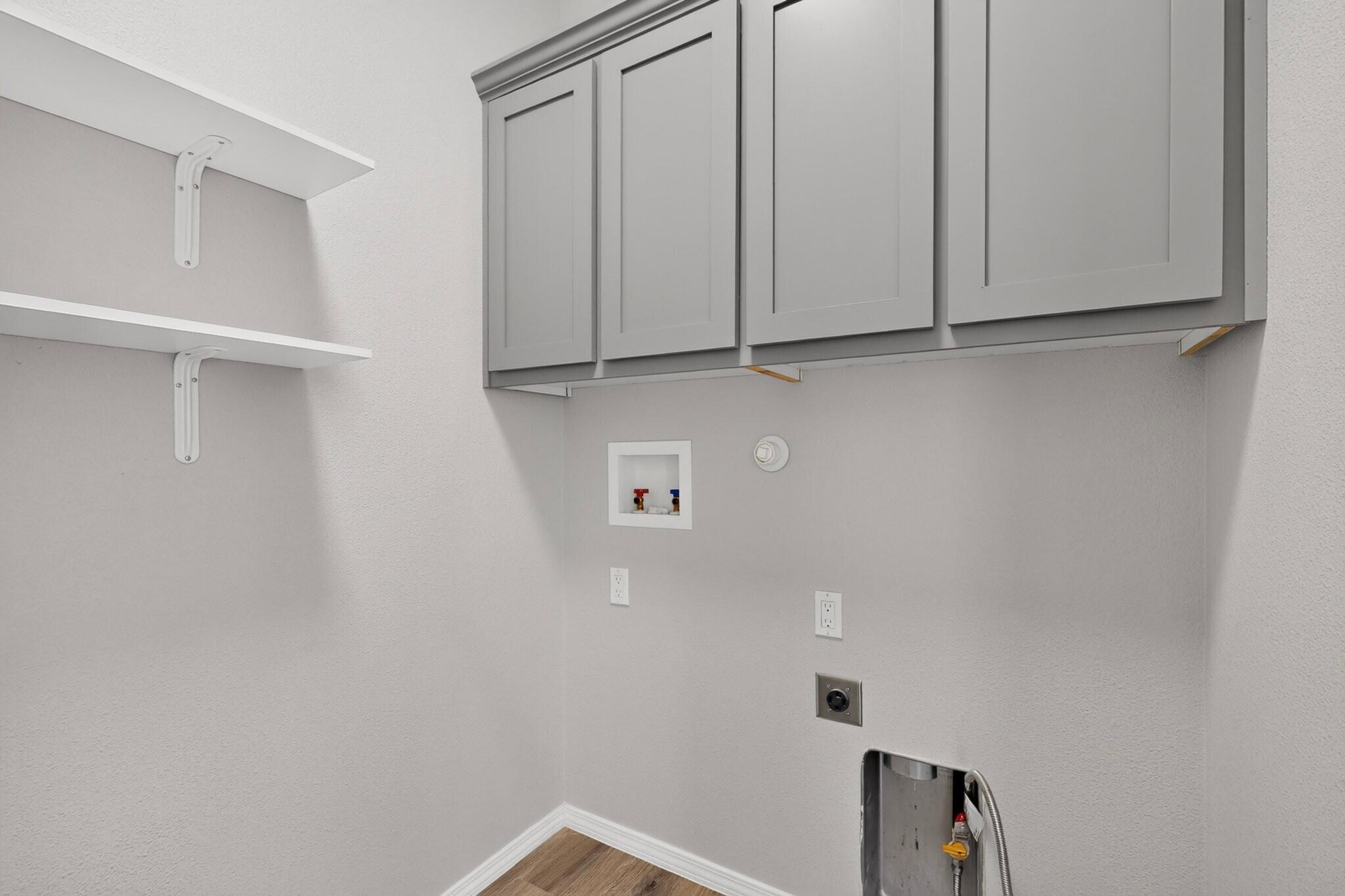 Photo 14 — 2367 Firewheel Avenue SW