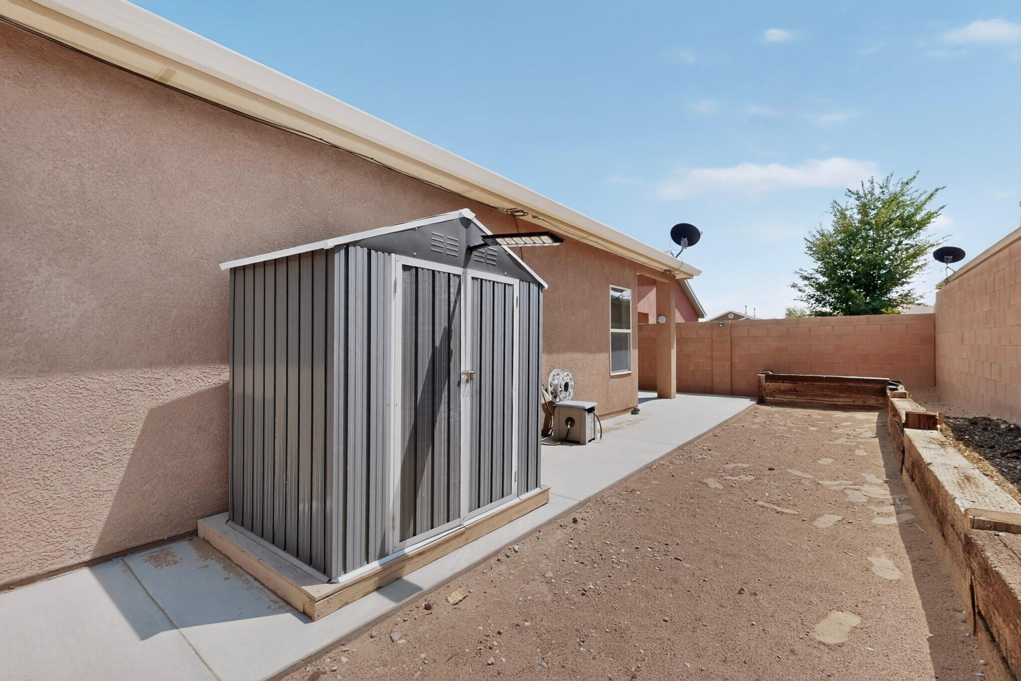 Photo 5 — 2367 Firewheel Avenue SW