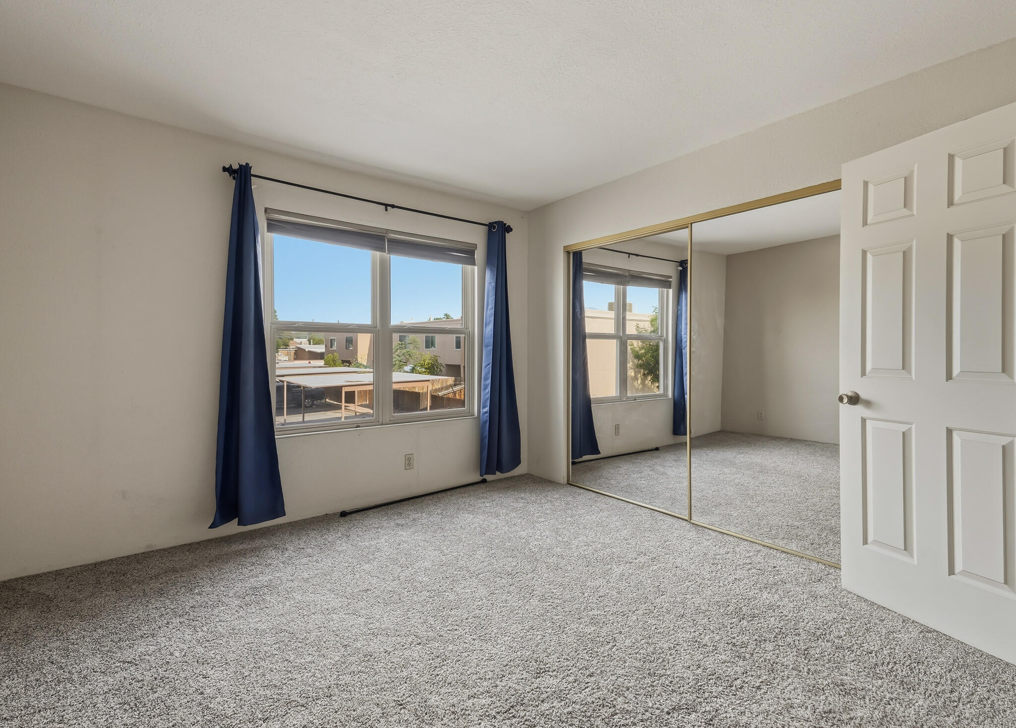 Photo 11 — 3301 Monroe Street NE UNIT J105